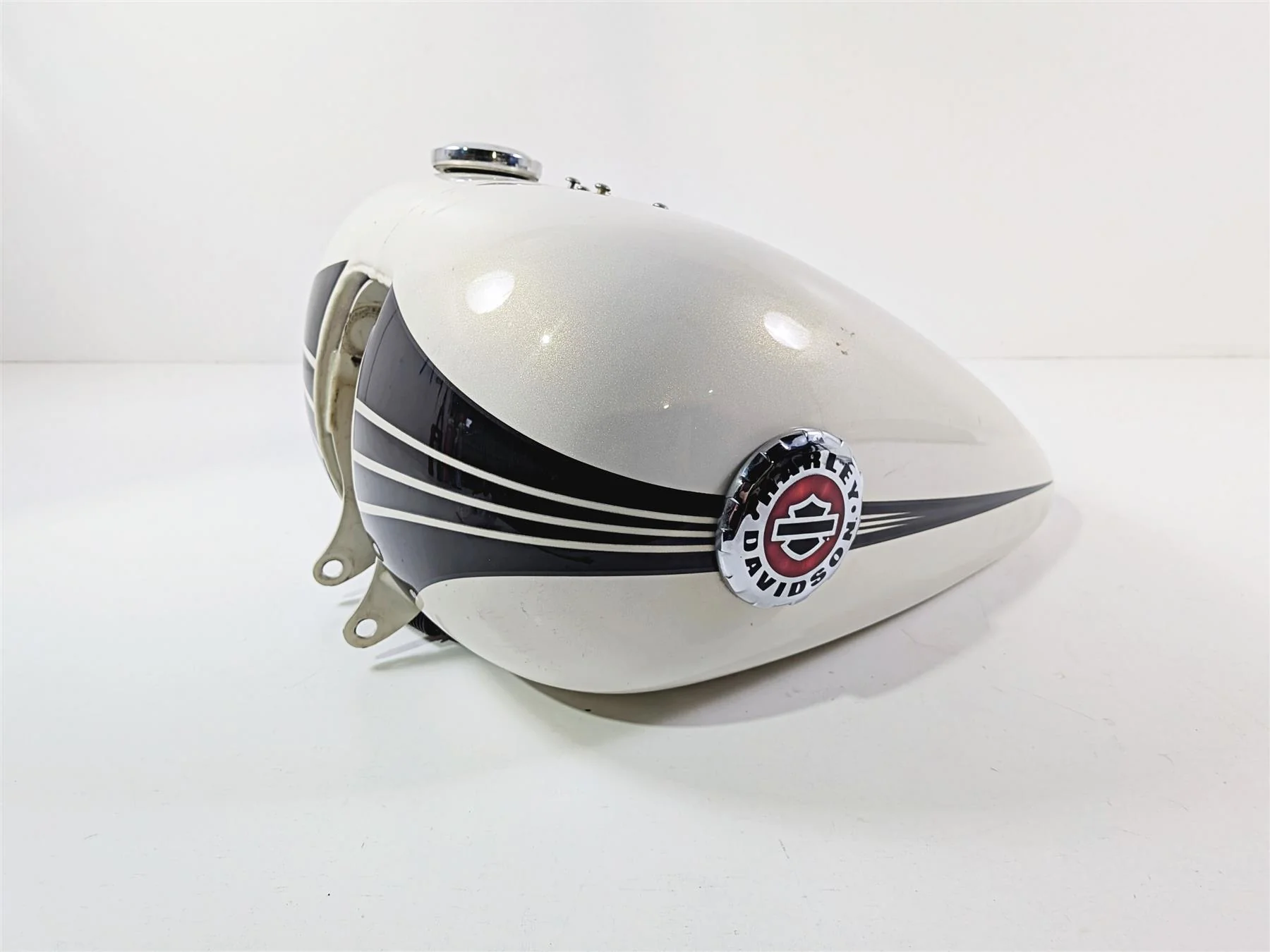 2014 Harley FXSB Softail Breakout Fuel Gas Tank -No Dent -Morocco Gold 61000694 - Image 15