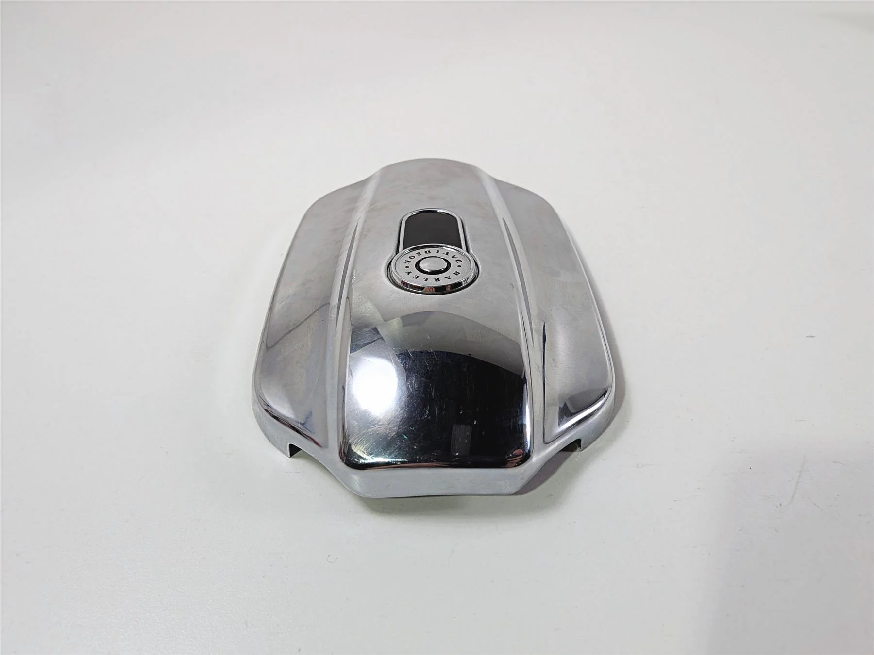 2014 Harley FXSB Softail Breakout Fuel Tank Dash Panel Cover 61300169 - Image 10
