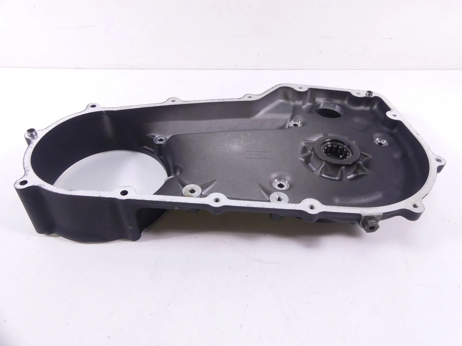 2014 Harley FXSB Softail Breakout Inner Primary Drive Clutch Cover 60701-09A - Image 2