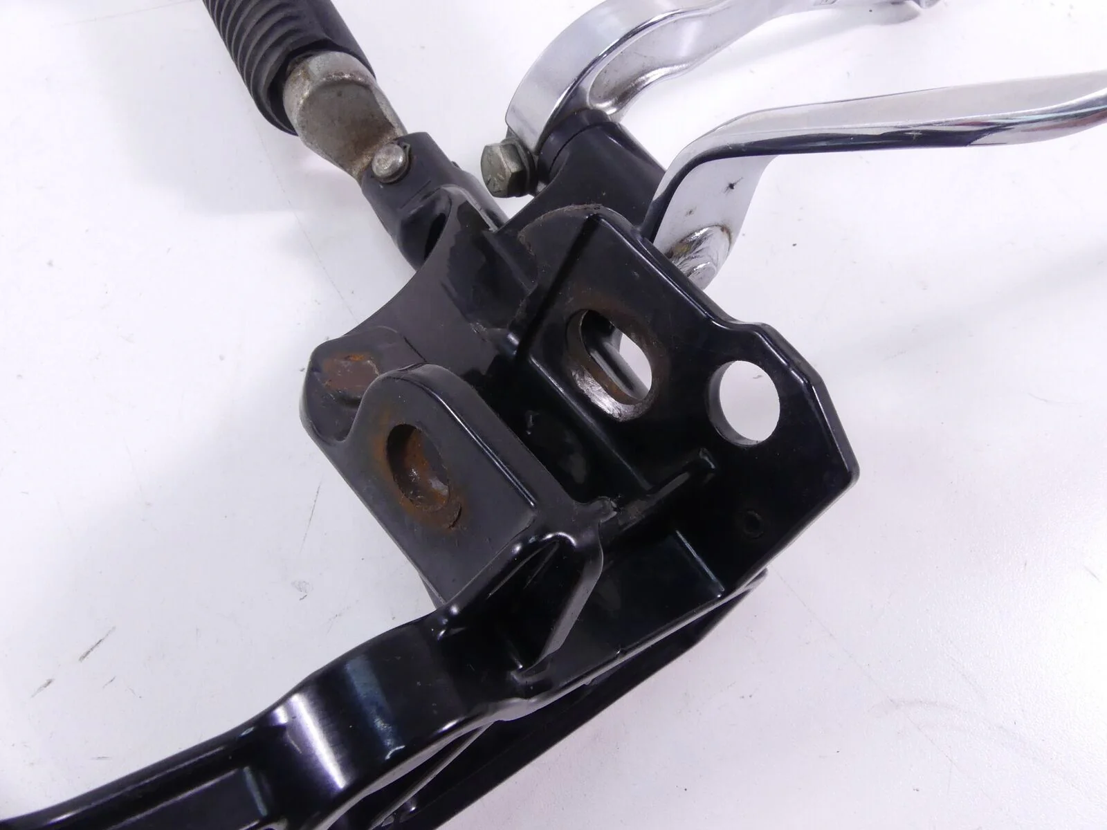 2014 Harley FXSB Softail Breakout Left Rider Foot Peg & Shifter 33683-07A - Image 8