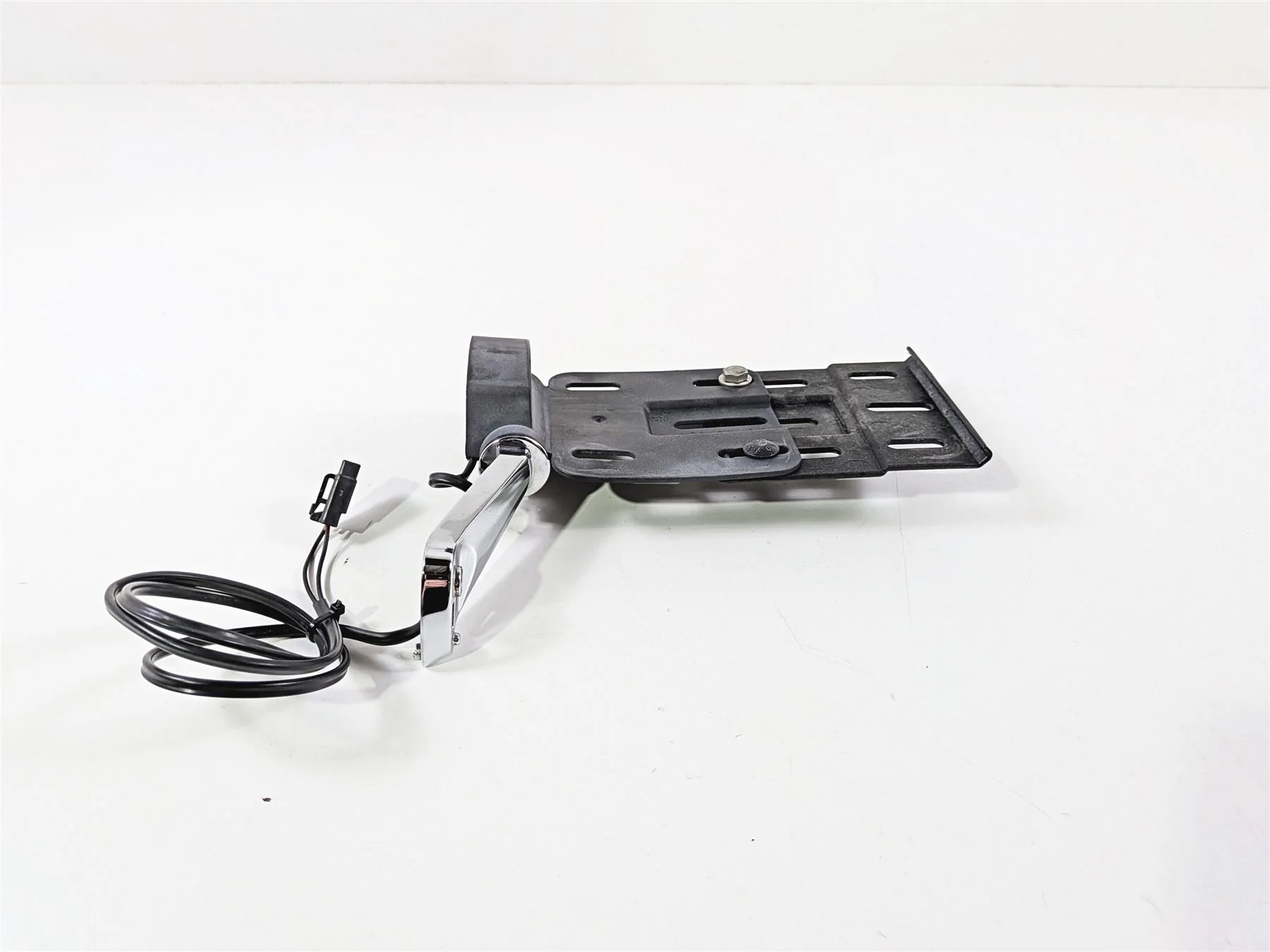 2014 Harley FXSB Softail Breakout License Plate Holder Side 67900145 - Image 2