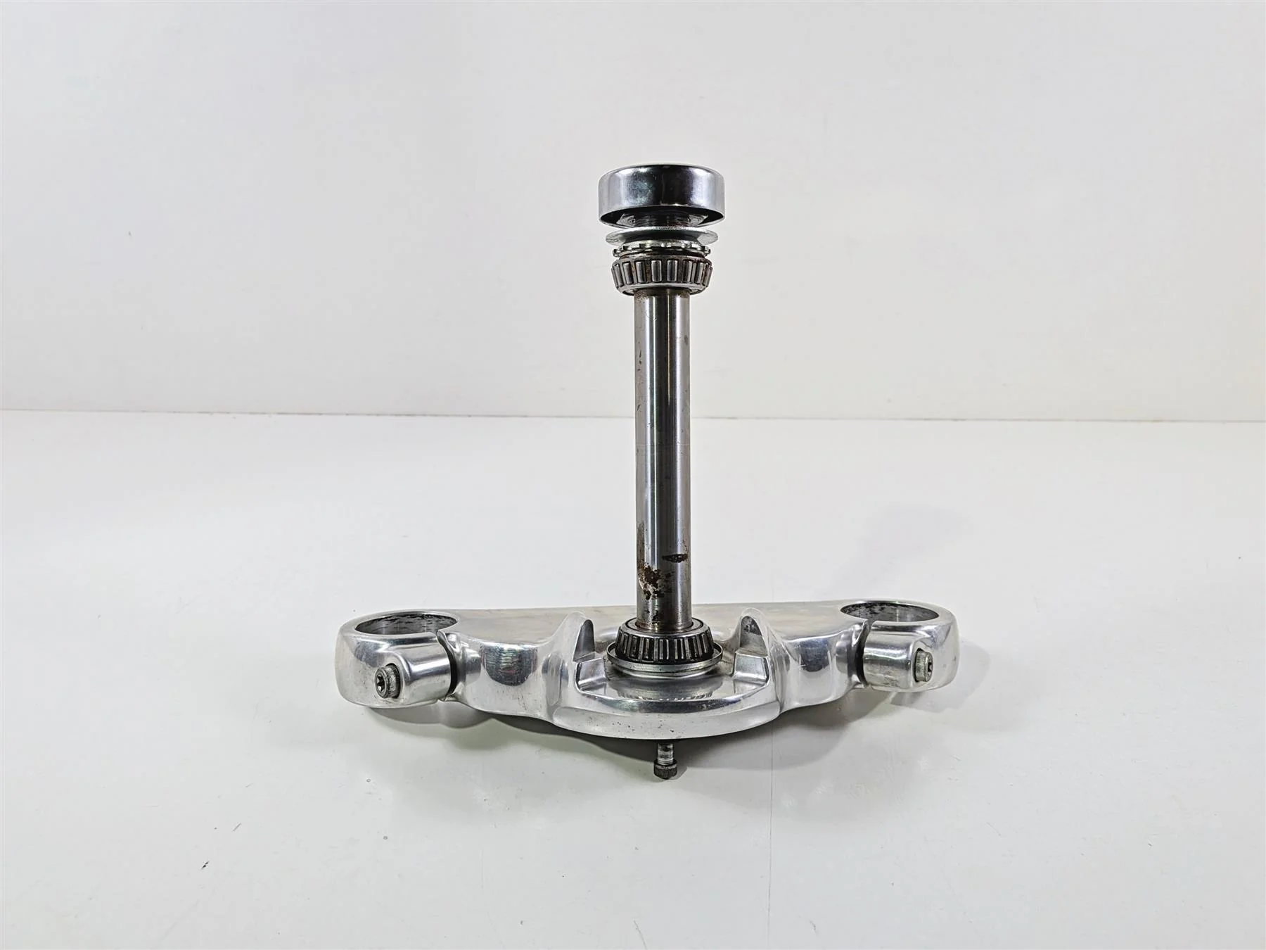 2014 Harley FXSB Softail Breakout Lower Triple Tree Steering Clamp 45900073 - Image 2