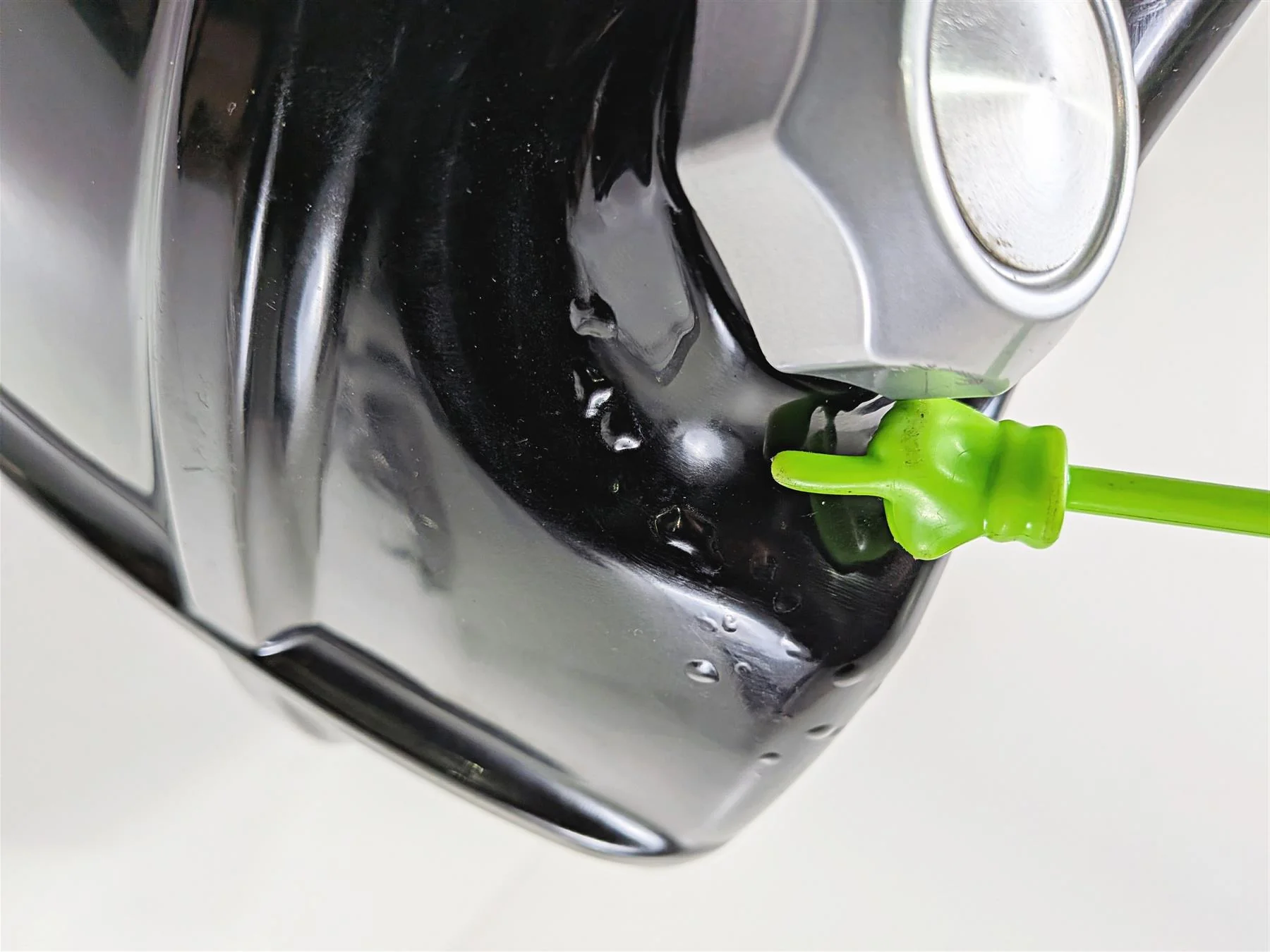 2014 Harley FXSB Softail Breakout Oil Tank Reservoir & Lines 62500015 - Image 12