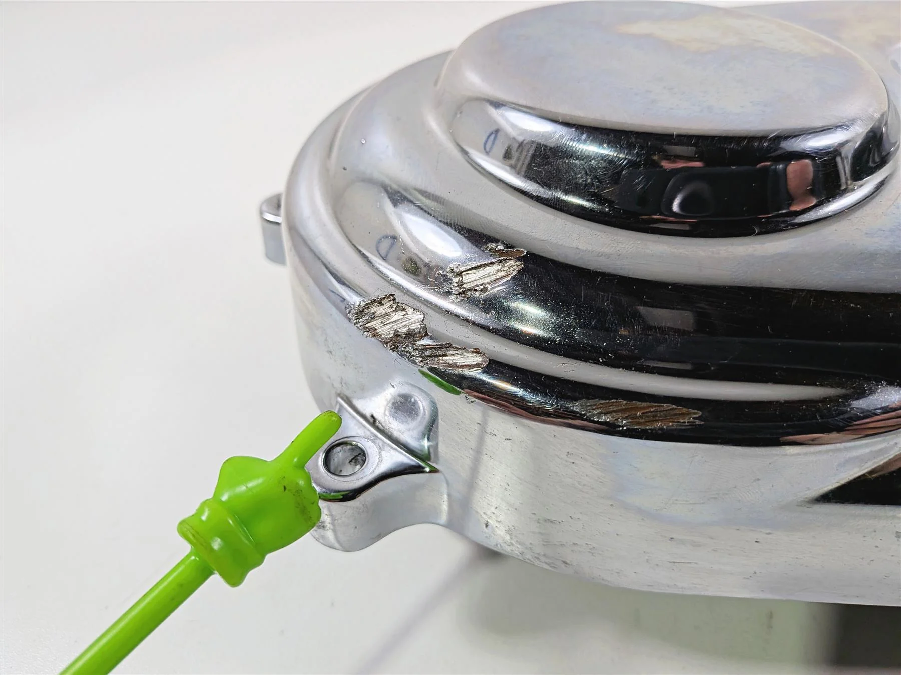 2014 Harley FXSB Softail Breakout Outer Primary Drive Clutch Cover 60784-06A - Image 4