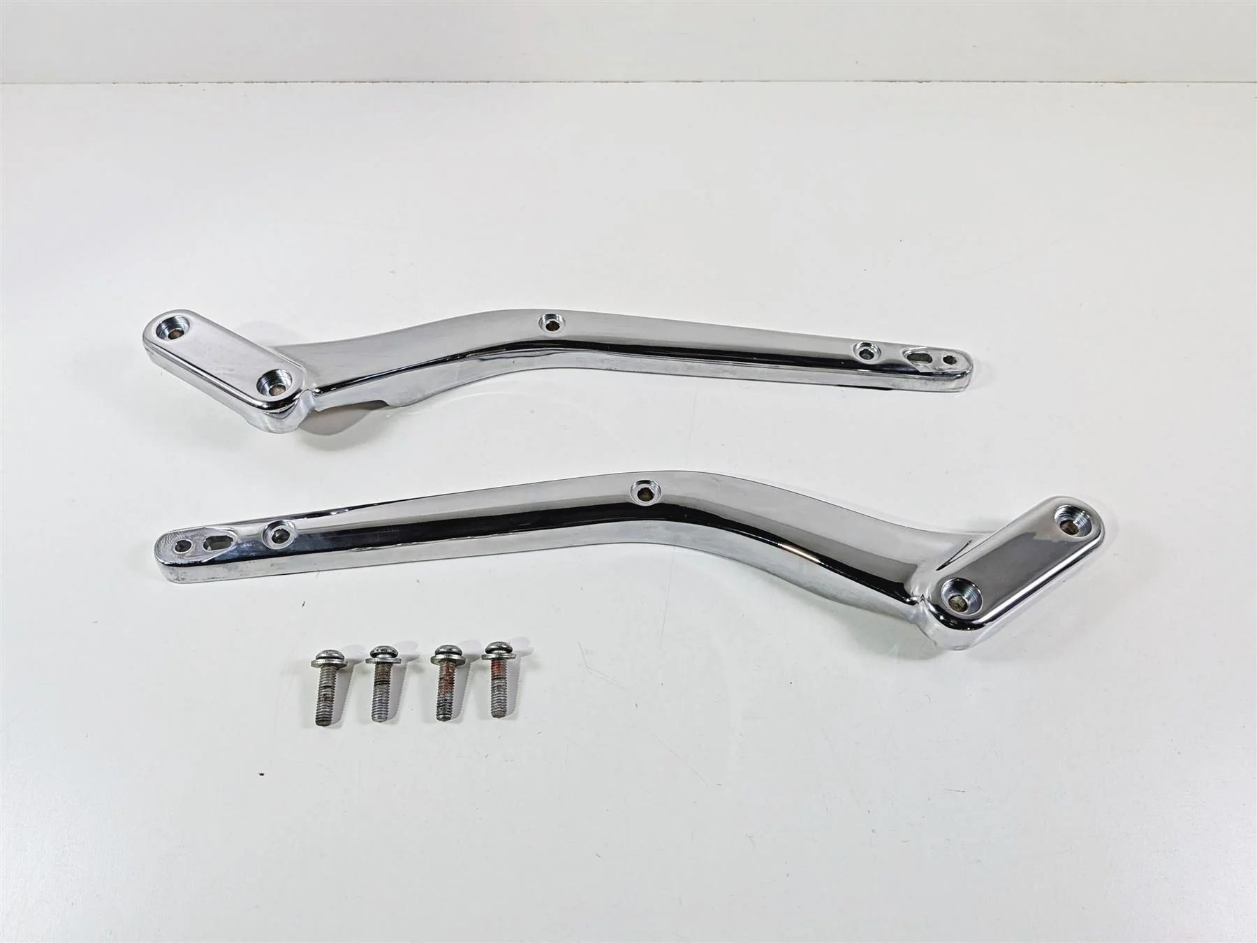 2014 Harley FXSB Softail Breakout Rear Fender Chrome Support Set 47200180