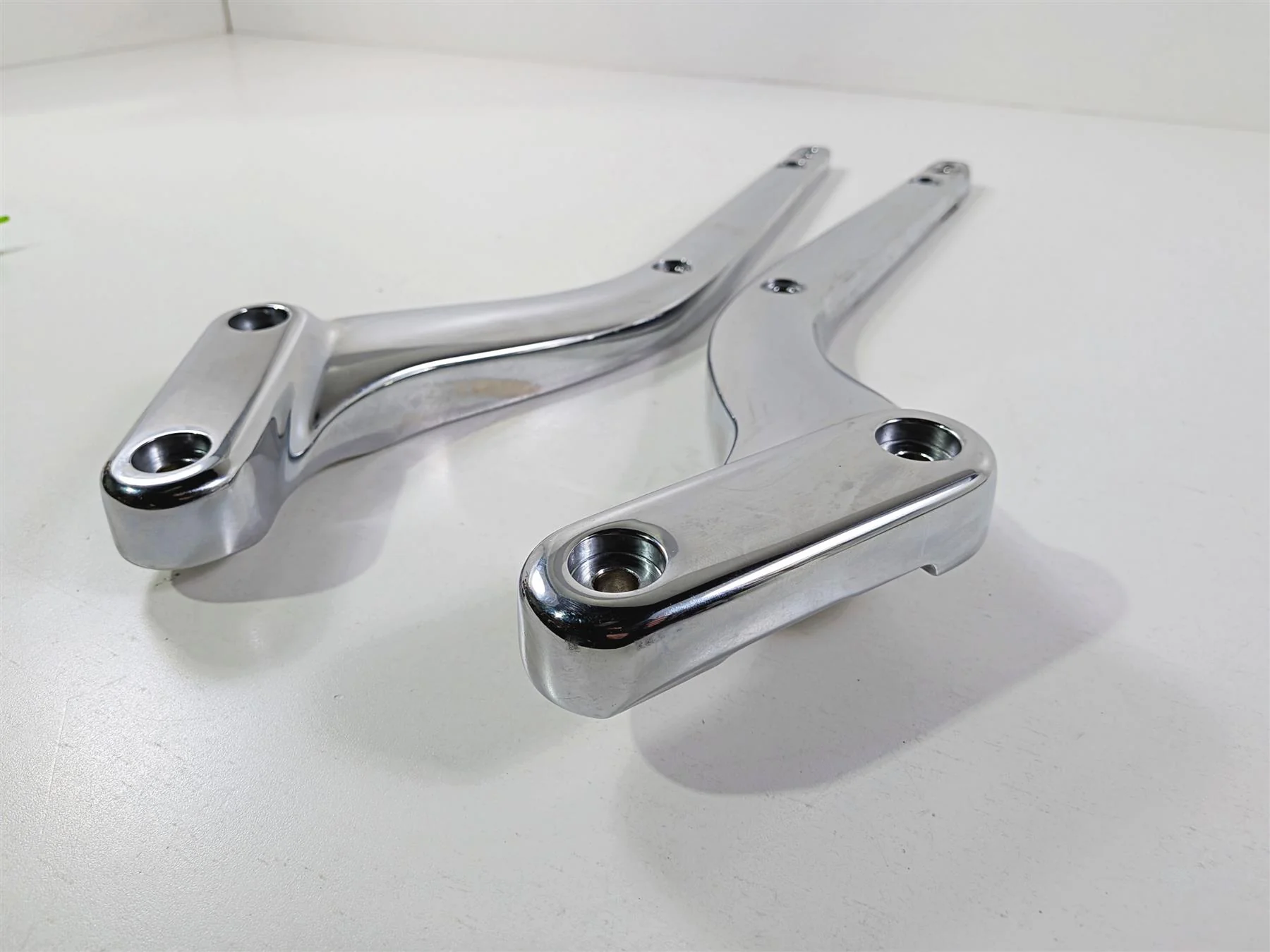 2014 Harley FXSB Softail Breakout Rear Fender Chrome Support Set 47200180 - Image 14