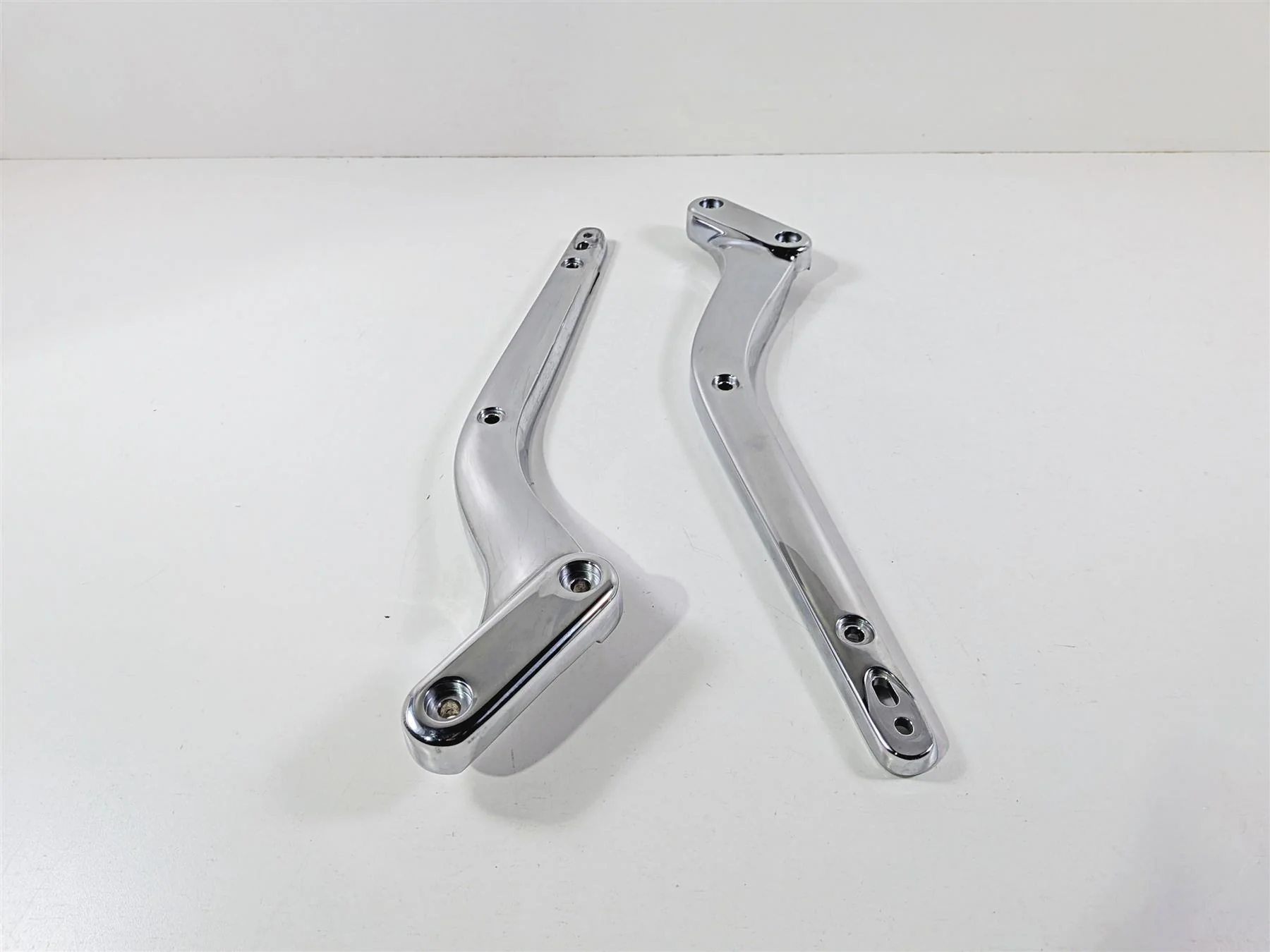 2014 Harley FXSB Softail Breakout Rear Fender Chrome Support Set 47200180 - Image 4