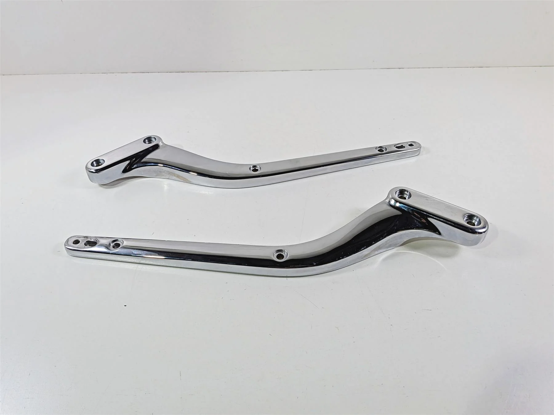 2014 Harley FXSB Softail Breakout Rear Fender Chrome Support Set 47200180 - Image 5