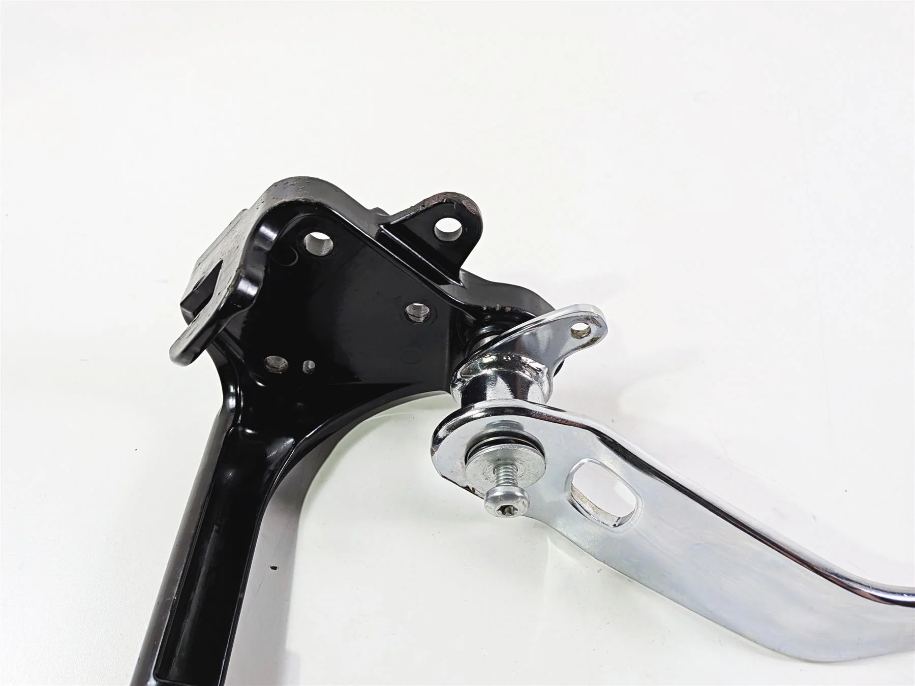 2014 Harley FXSB Softail Breakout Right Foot Peg & Brake Pedal -Read 42508-11BHP - Image 11