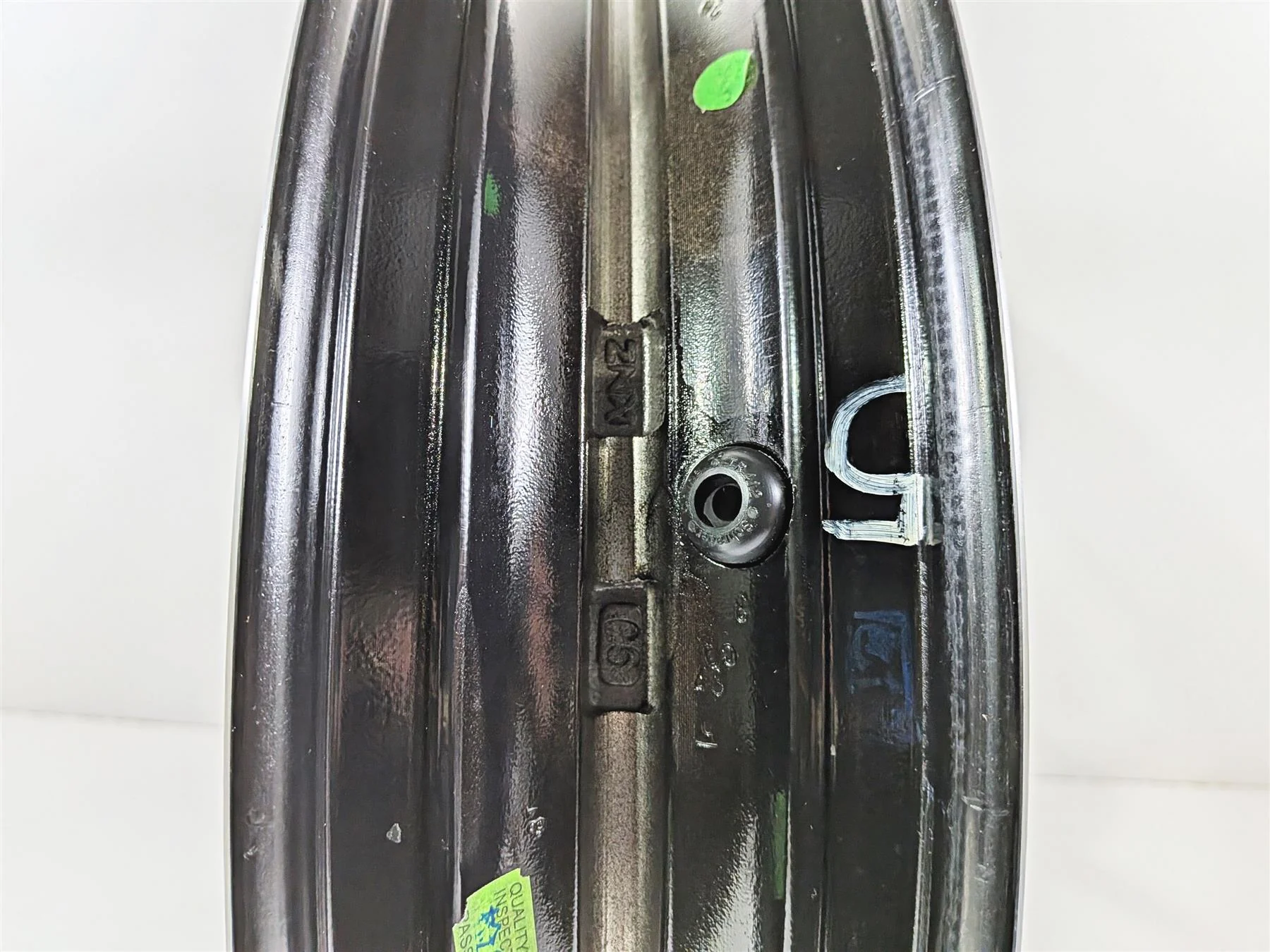 2014 Harley FXSB Softail Breakout Straight 21x3.5 Front Wheel - Runout 43300210 - Image 12