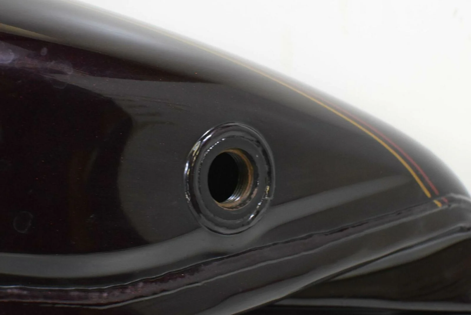 2014 Harley Touring FLHTCU Electra Glide Fuel Gas Petrol Tank - Dent - 61356-08 - Image 11