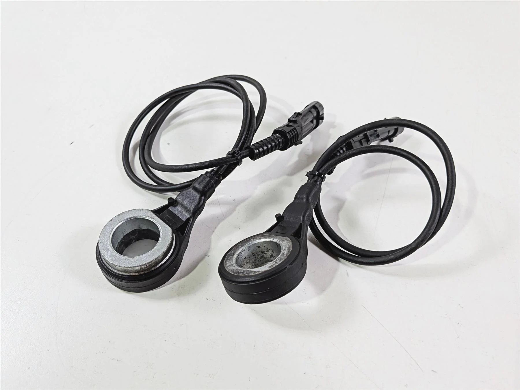 2014 Harley Touring FLHTK Electra Glide Abs Brake Wheel Sensor Set 32700015 - Image 13