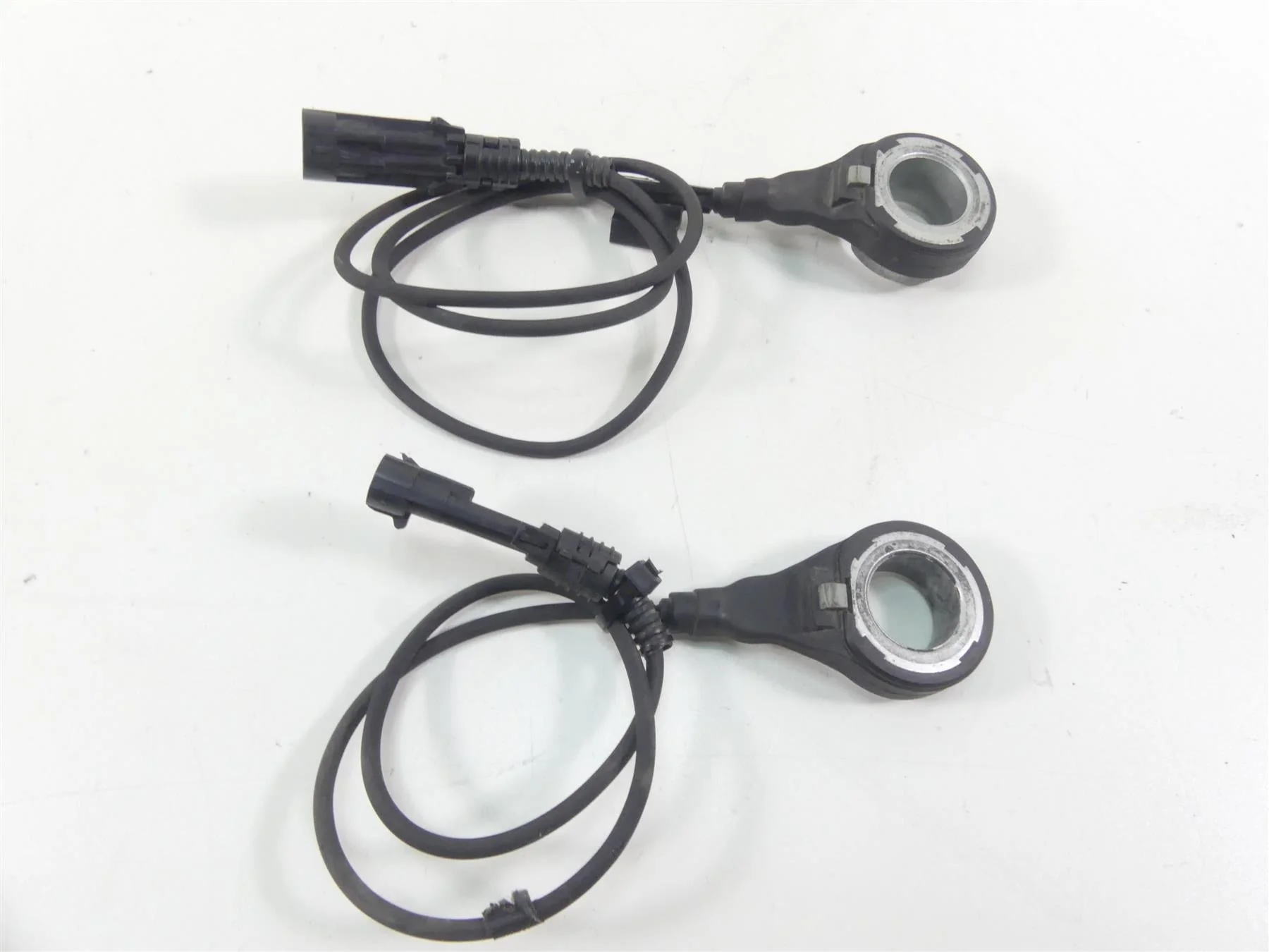 2014 Harley Touring FLHTK Electra Glide Abs Brake Wheel Speed Sensors 40615-08 - Image 9