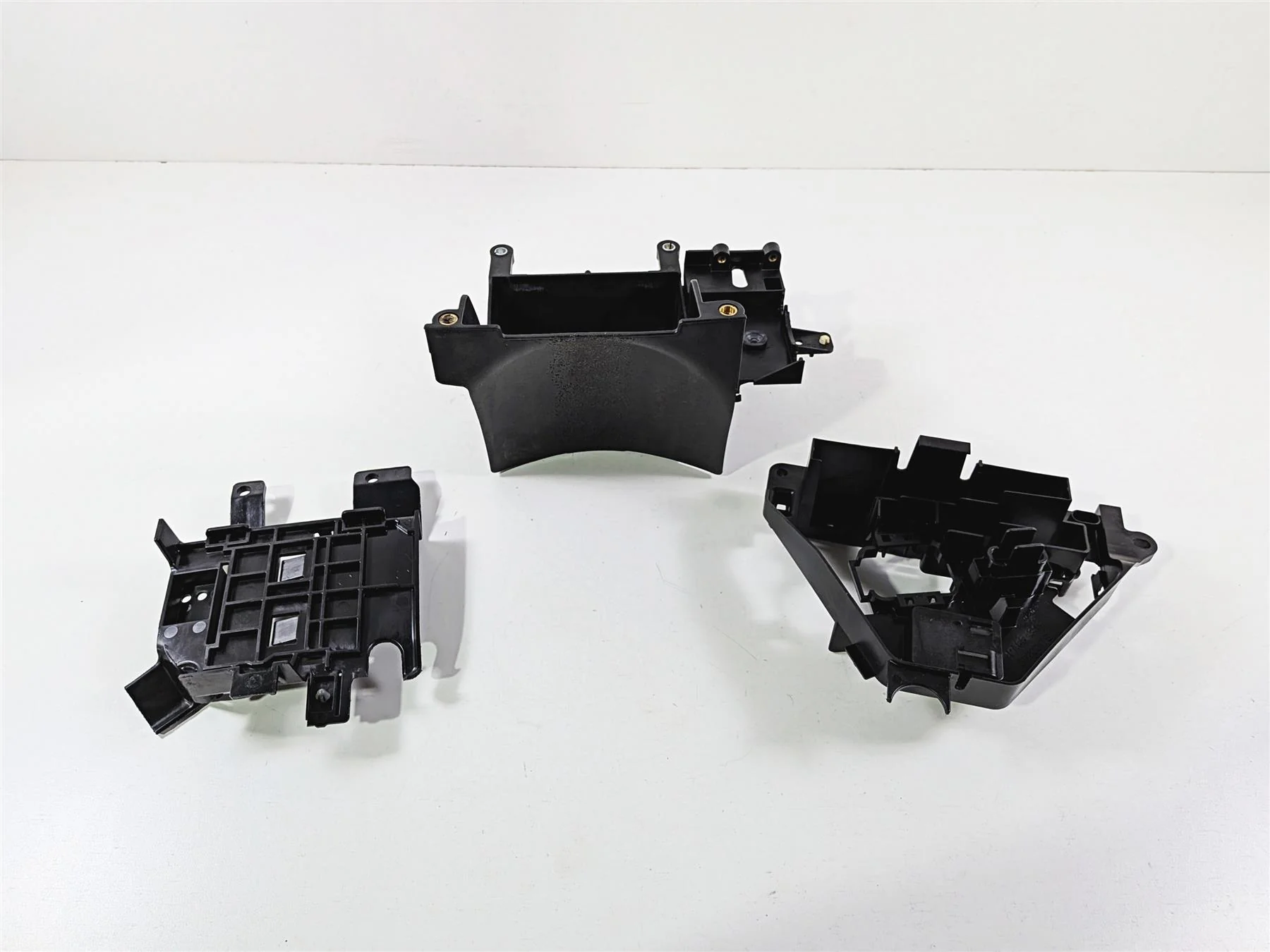 2014 Harley Touring FLHTK Electra Glide Battery & Ecm Holder - Read 66000010A - Image 7