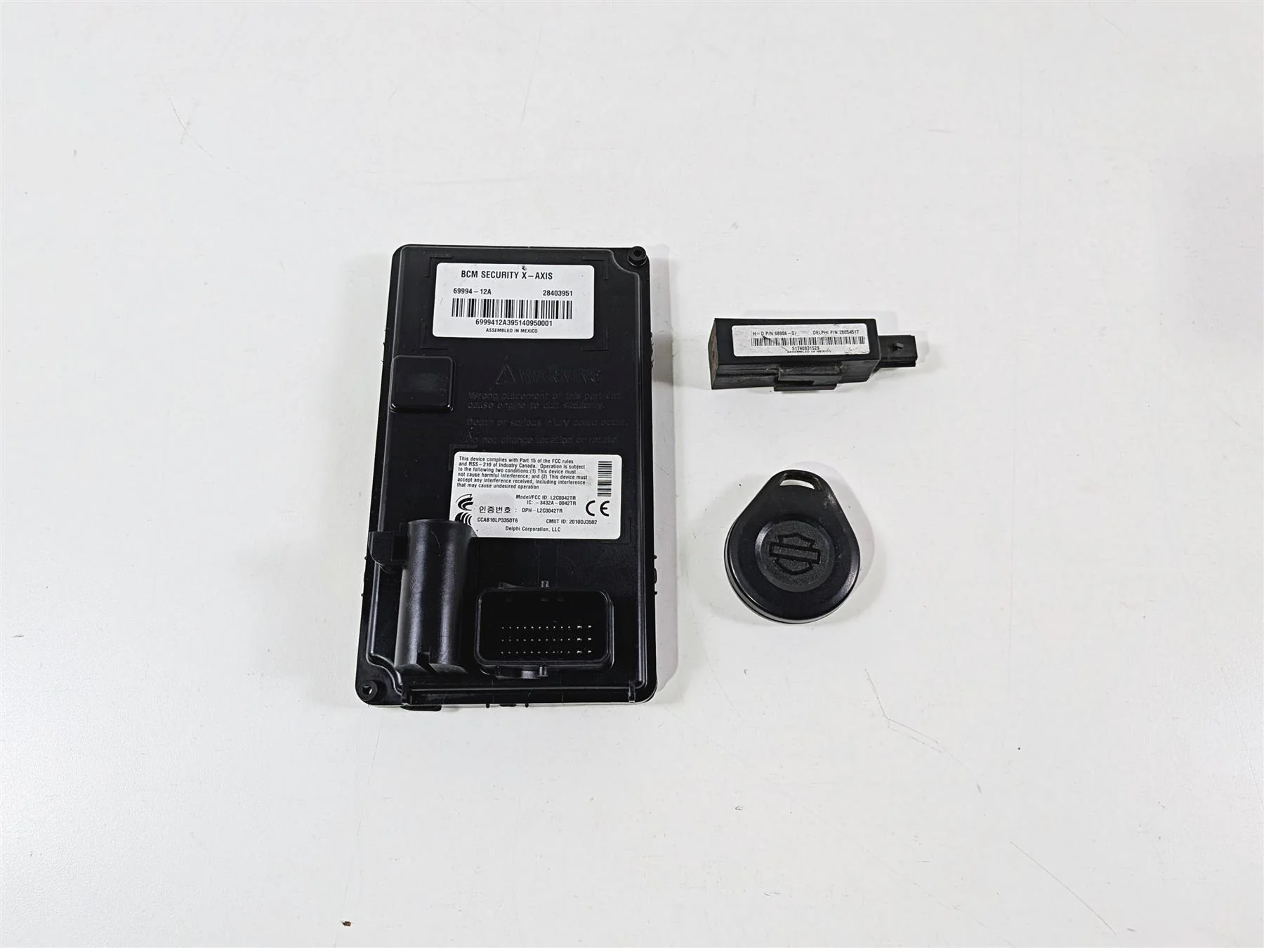 2014 Harley Touring FLHTK Electra Glide Bcm Security X-Axis Fob Set 69994-12