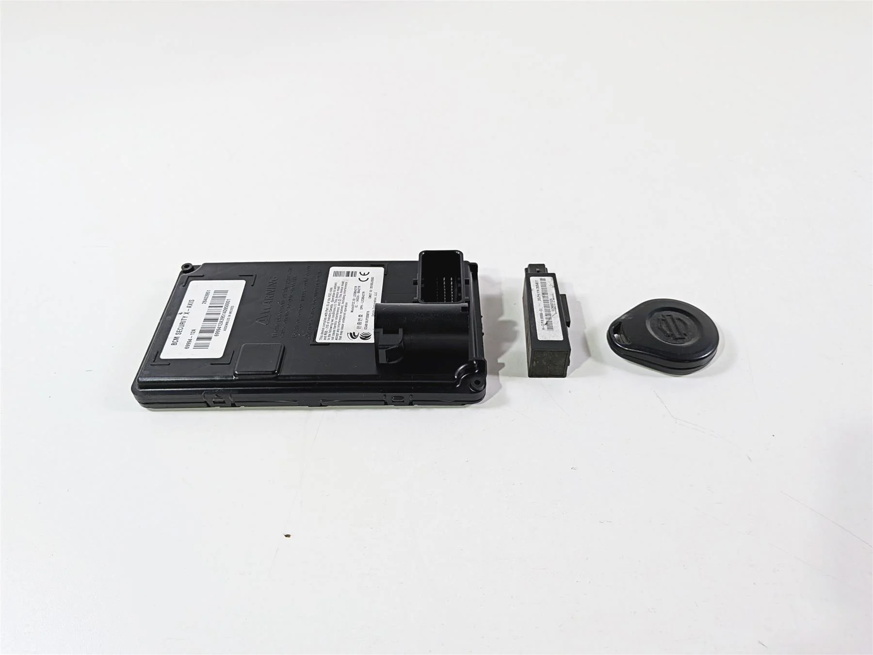 2014 Harley Touring FLHTK Electra Glide Bcm Security X-Axis Fob Set 69994-12 - Image 3