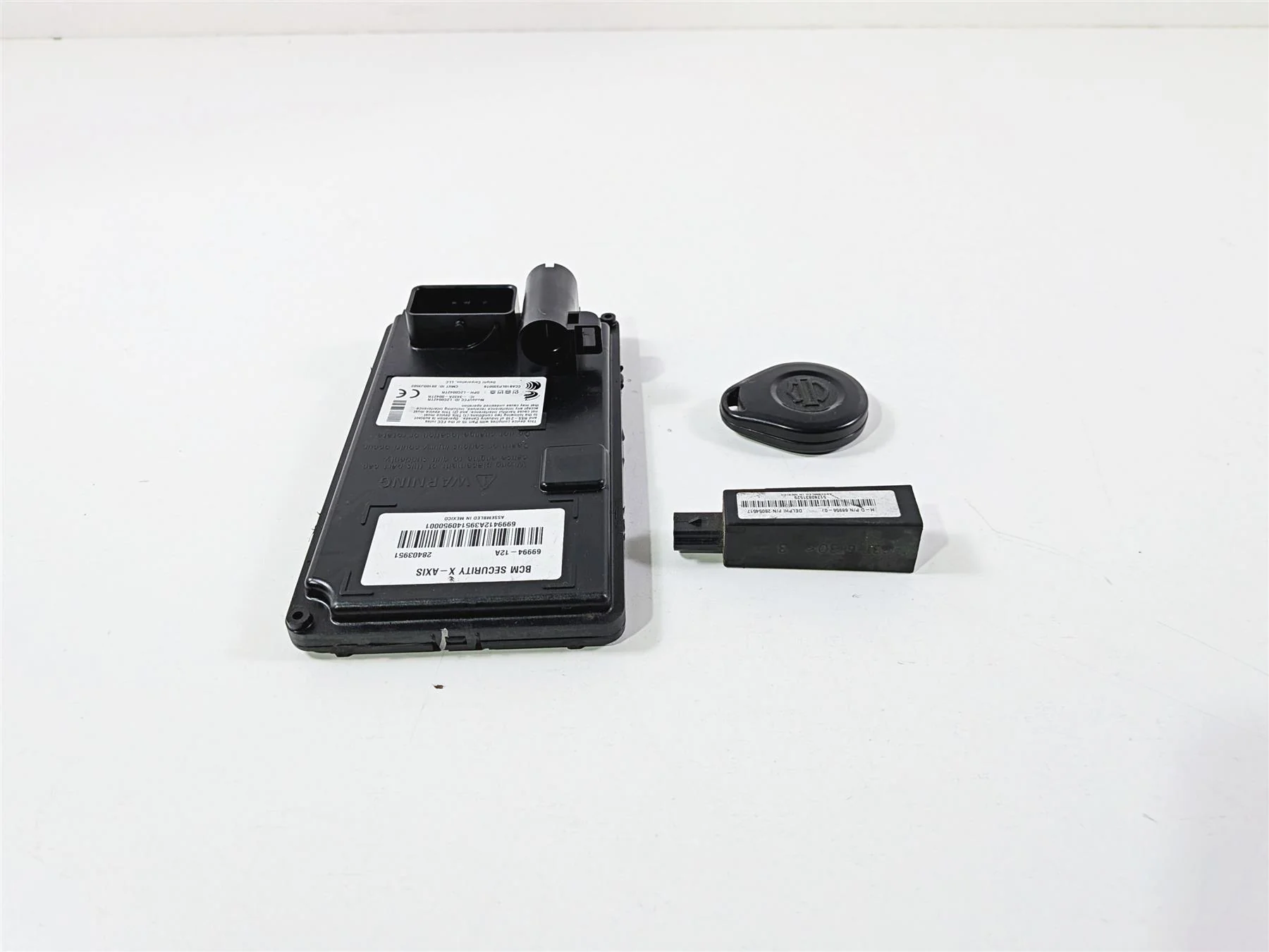 2014 Harley Touring FLHTK Electra Glide Bcm Security X-Axis Fob Set 69994-12 - Image 4
