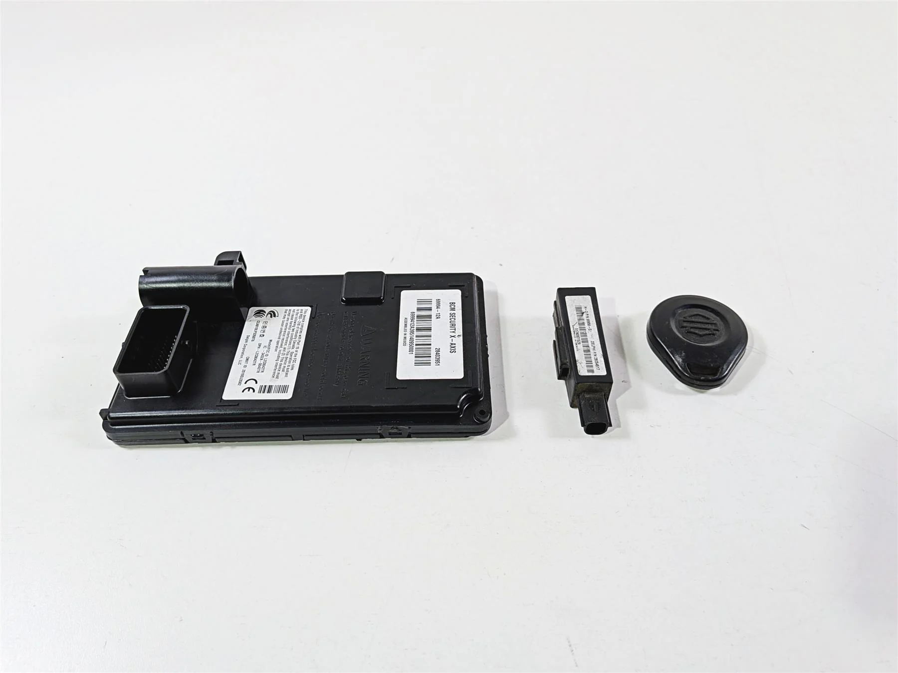 2014 Harley Touring FLHTK Electra Glide Bcm Security X-Axis Fob Set 69994-12 - Image 5