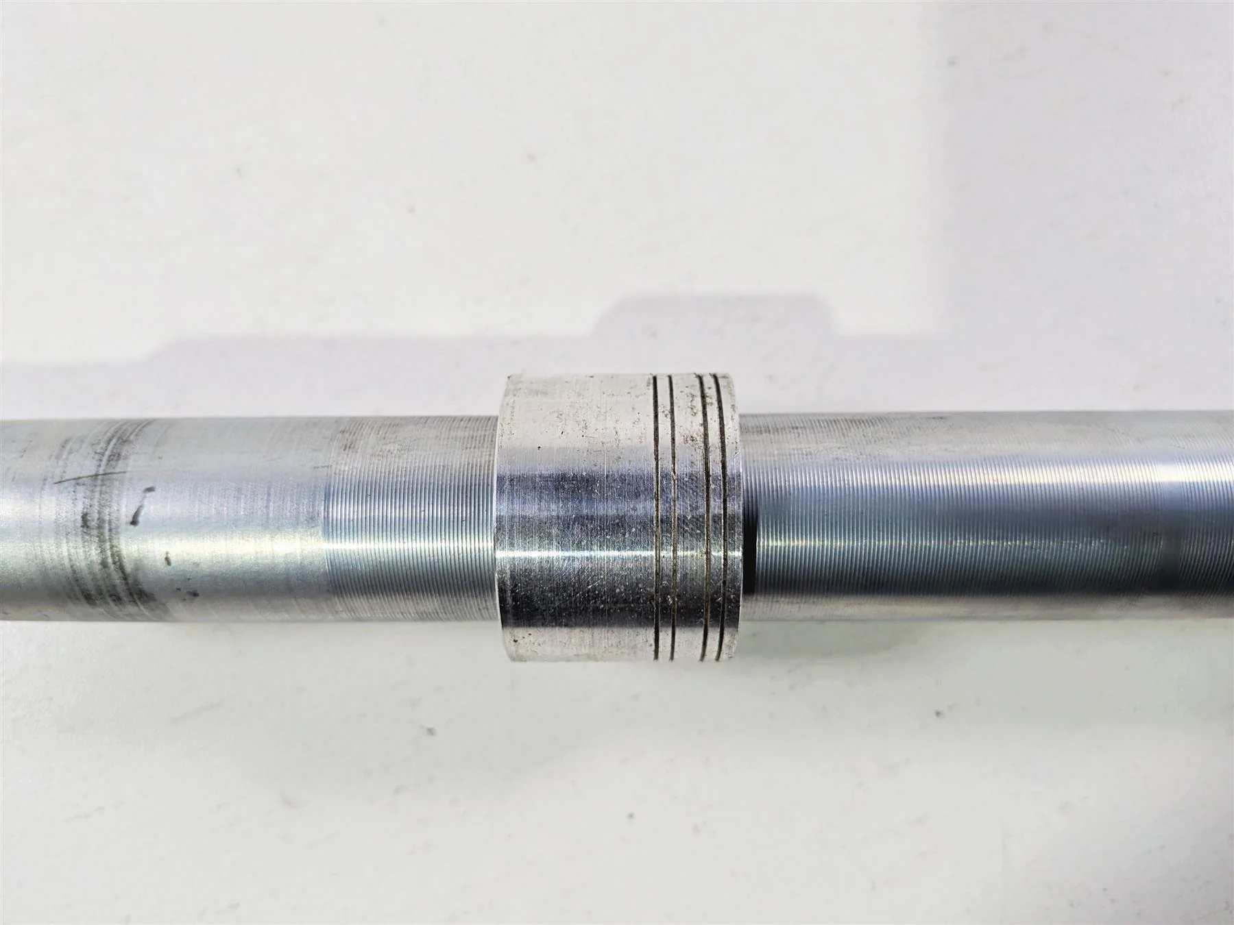 2014 Harley Touring FLHTK Electra Glide Front Axle Wheel Spindle 41547-07A - Image 10