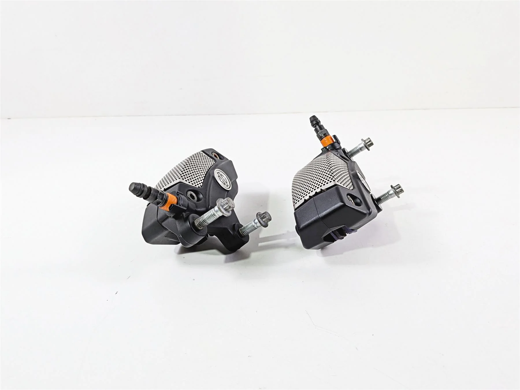 2014 Harley Touring FLHTK Electra Glide Front Brake Caliper Set 43027-08 - Image 3