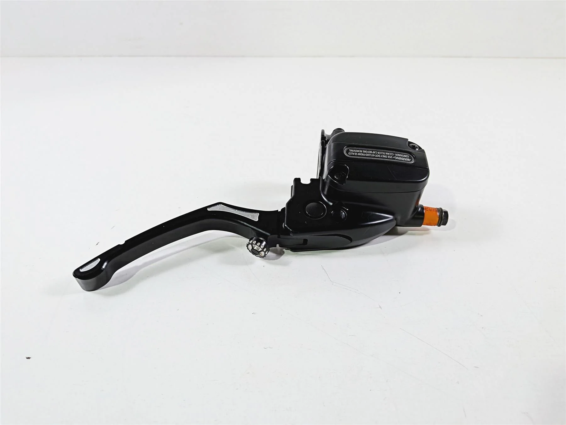 2014 Harley Touring FLHTK Electra Glide Front Brake Master Cylinder 44551-08F - Image 4
