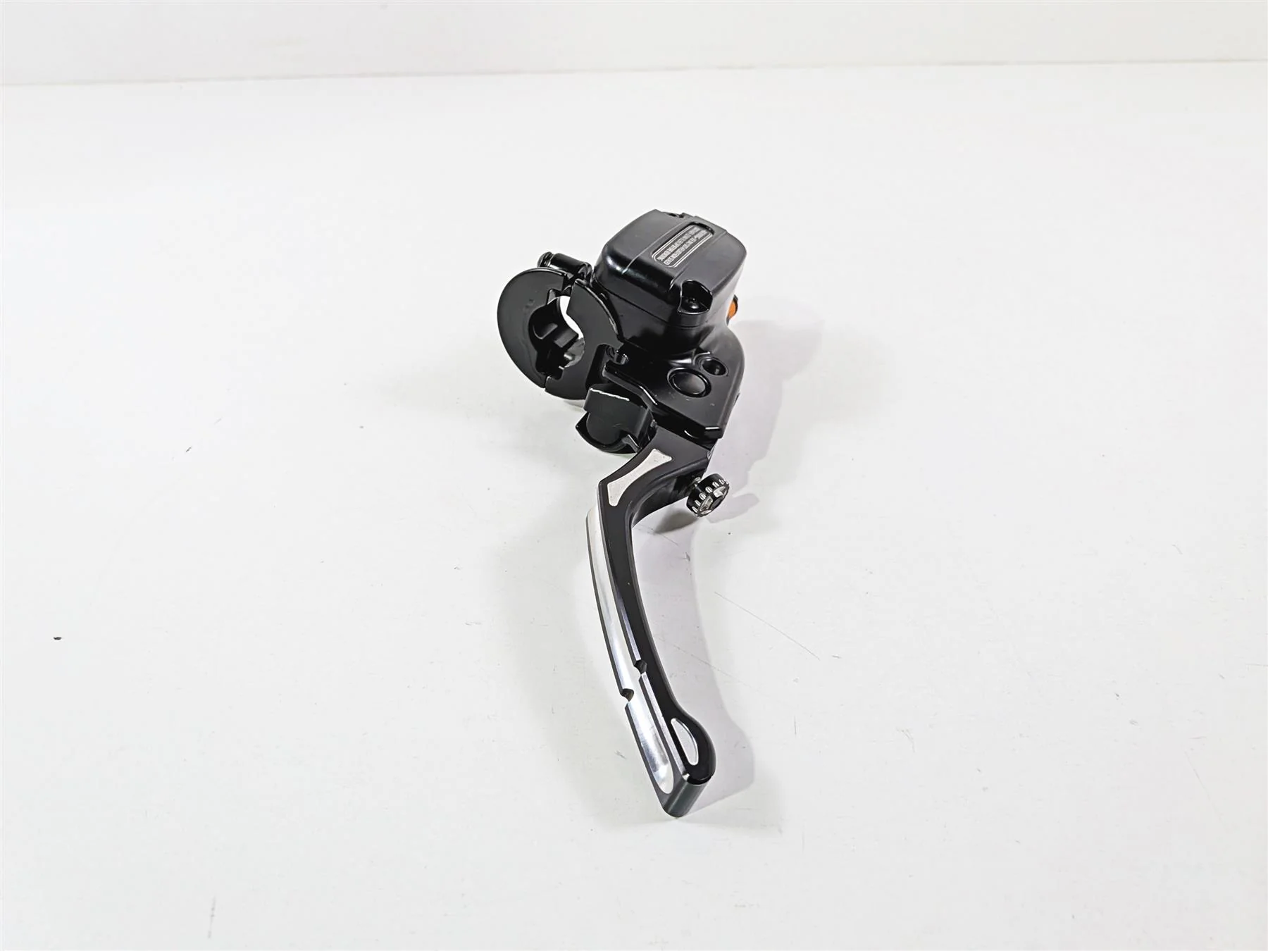 2014 Harley Touring FLHTK Electra Glide Front Brake Master Cylinder 44551-08F - Image 5
