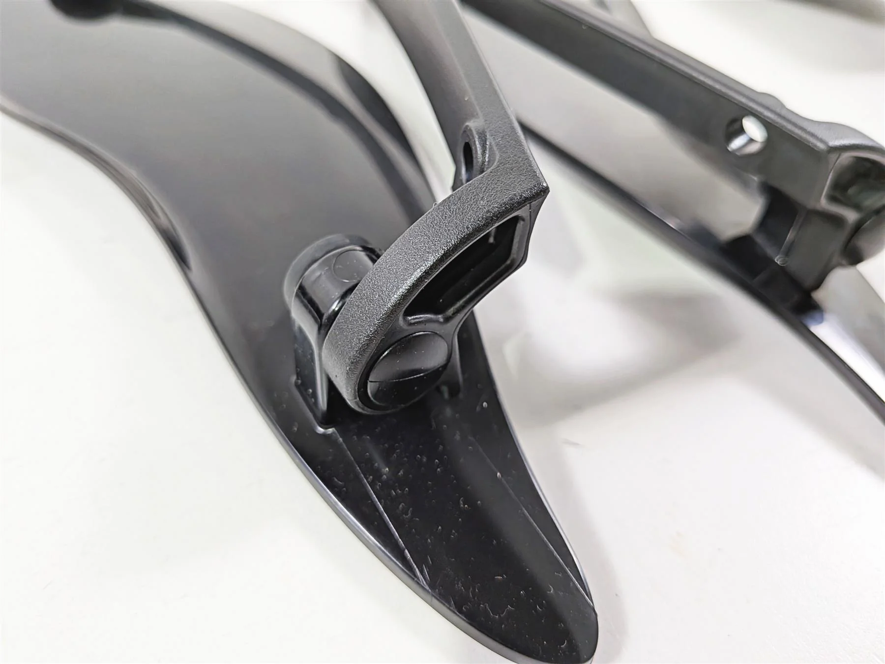 2014 Harley Touring FLHTK Electra Glide Front Fairing Wind Deflectors 58167-09 - Image 7