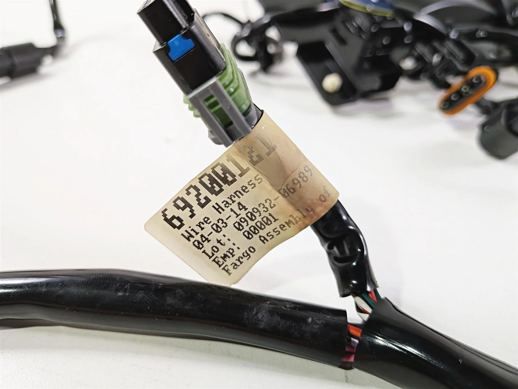 2014 Harley Touring FLHTK Electra Glide Front Gauges Wiring Harness 69200121A - Image 5