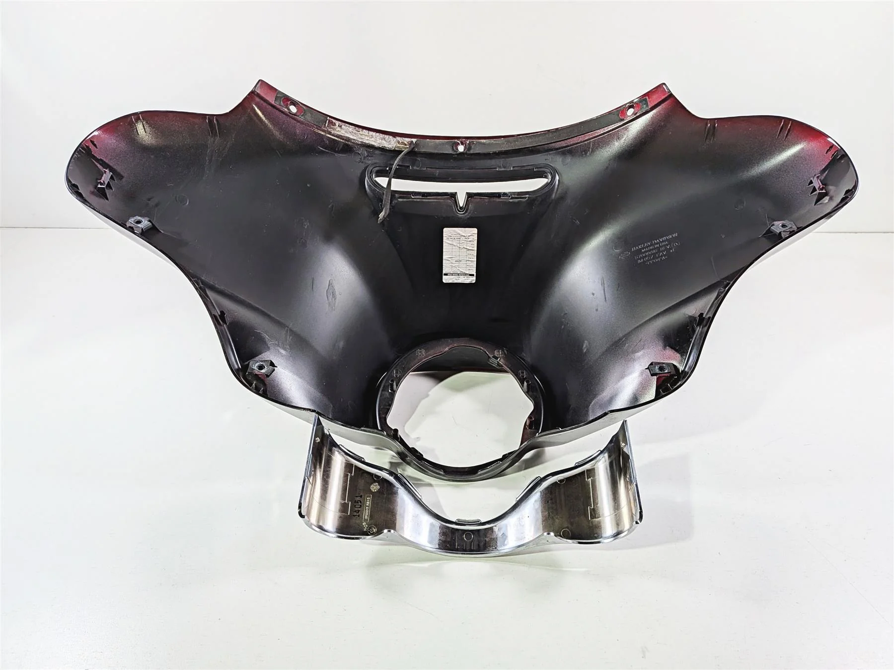 2014 Harley Touring FLHTK Electra Glide Front Outer Nose Fairing 57000383 - Image 6