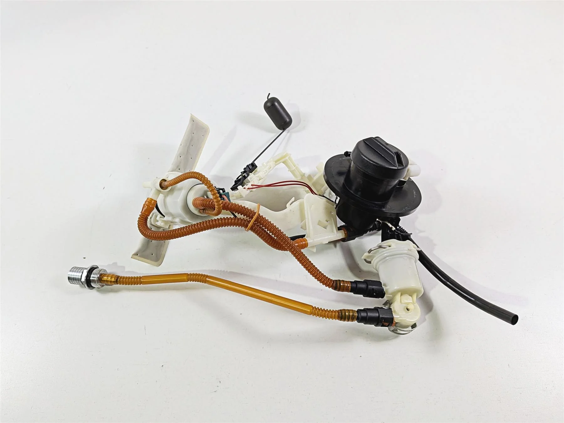 2014 Harley Touring FLHTK Electra Glide Fuel Gas Petrol Pump - Tested 75069-08C - Image 13