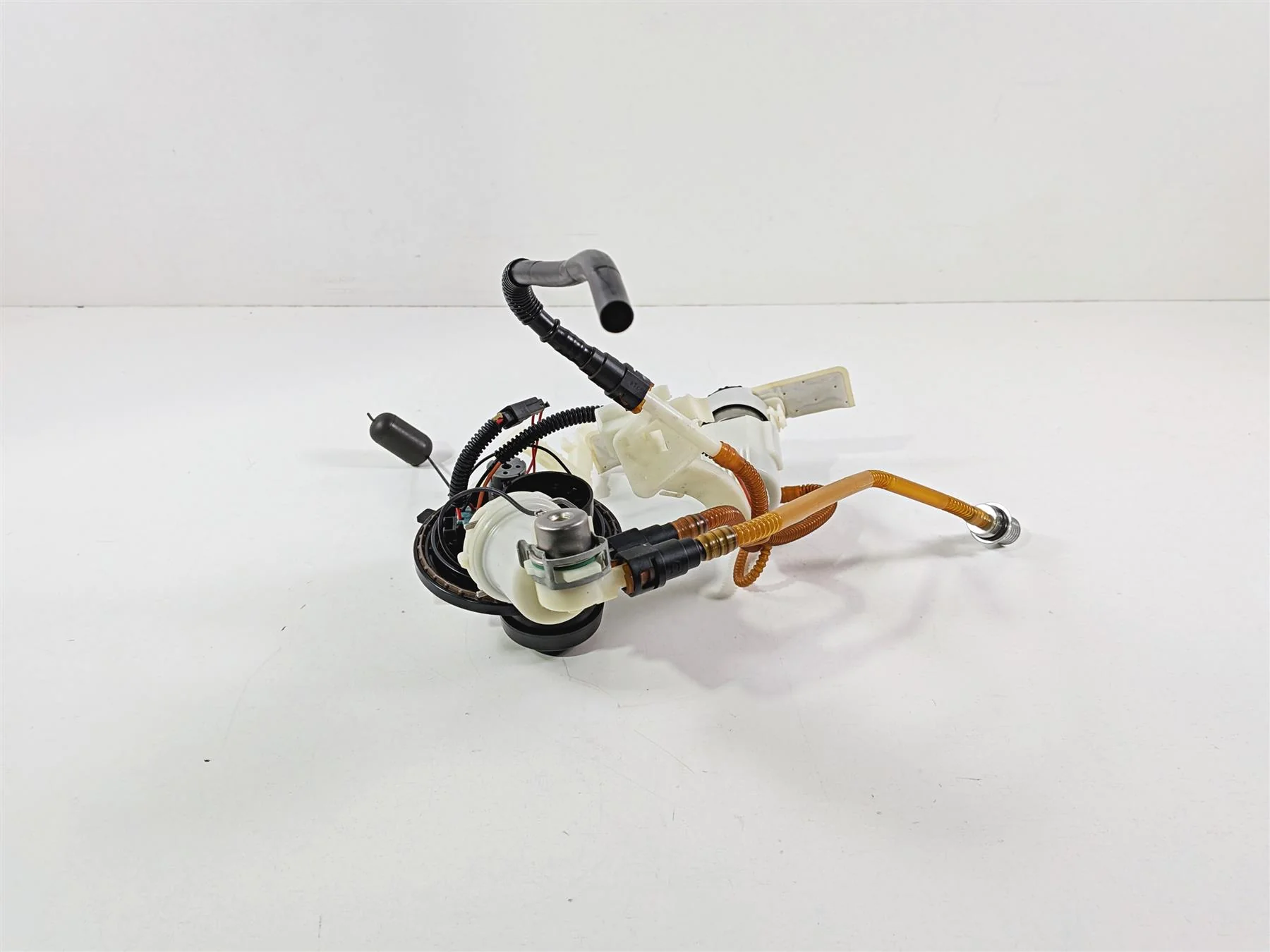 2014 Harley Touring FLHTK Electra Glide Fuel Gas Petrol Pump - Tested 75069-08C - Image 4