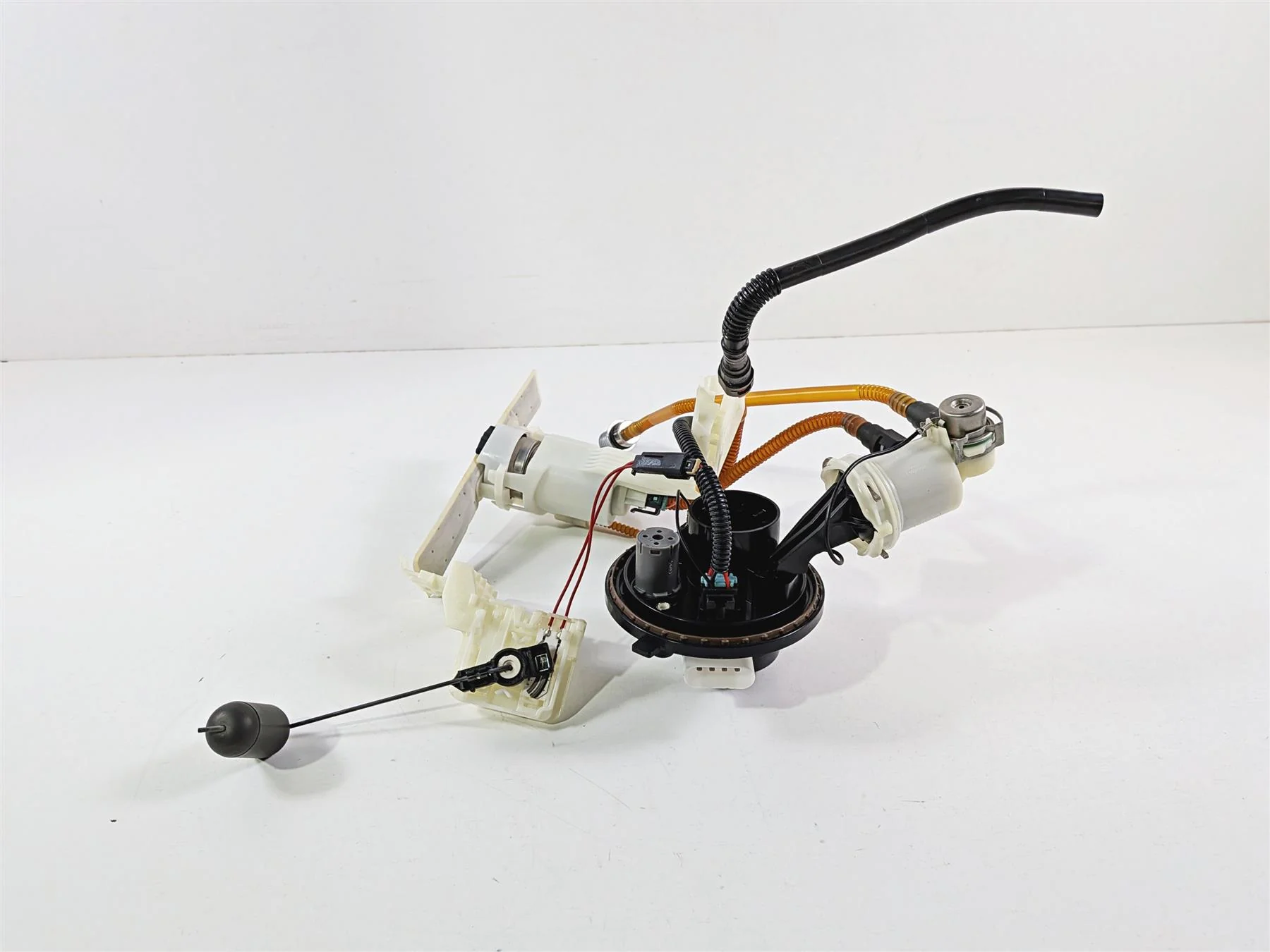 2014 Harley Touring FLHTK Electra Glide Fuel Gas Petrol Pump - Tested 75069-08C - Image 5