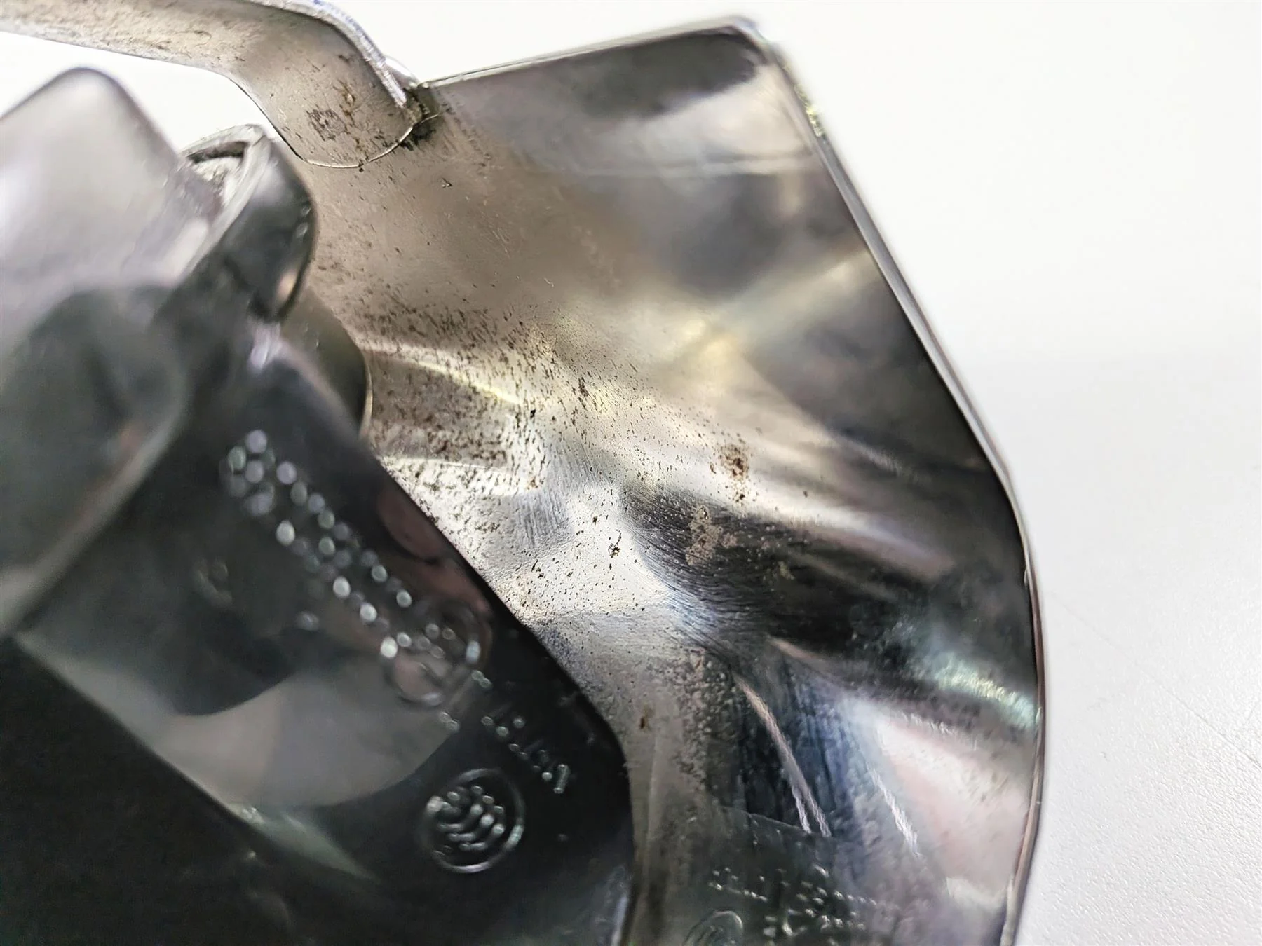 2014 Harley Touring FLHTK Electra Glide Horn & Chrome Cover 61300478A - Image 10