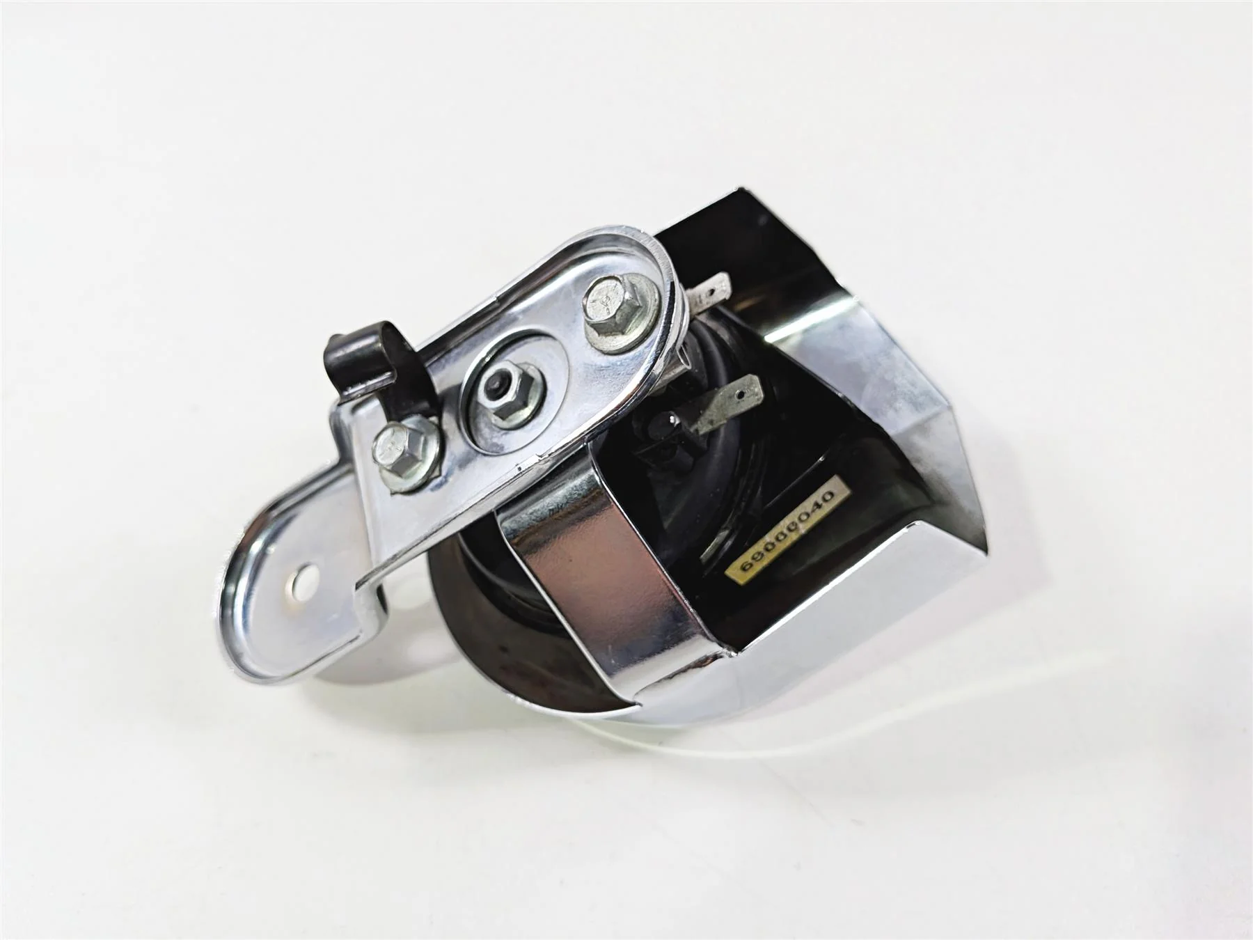 2014 Harley Touring FLHTK Electra Glide Horn & Chrome Cover 61300478A - Image 7