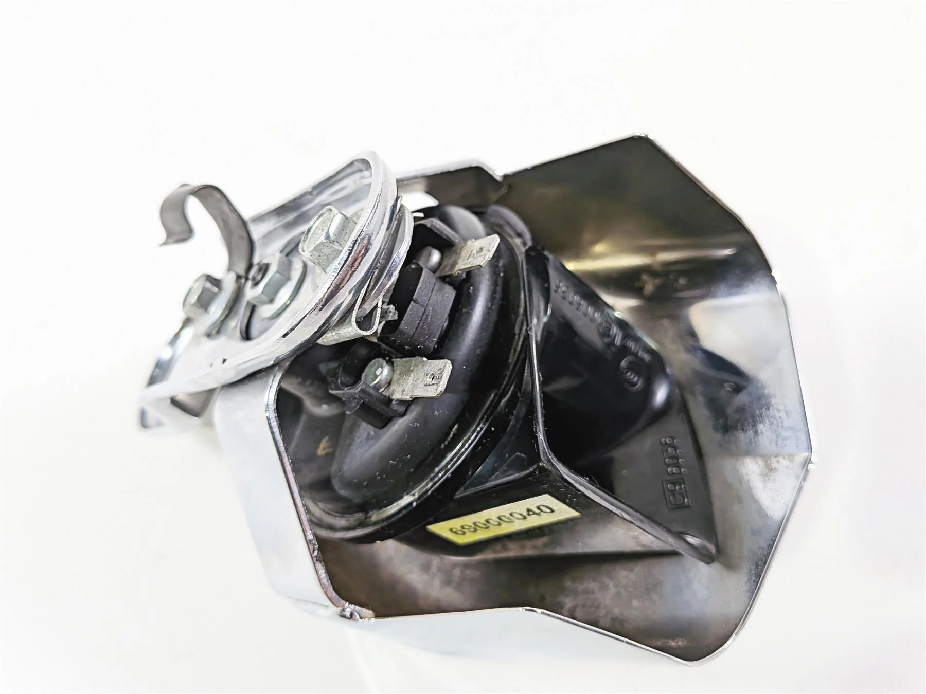 2014 Harley Touring FLHTK Electra Glide Horn & Chrome Cover 61300478A - Image 9