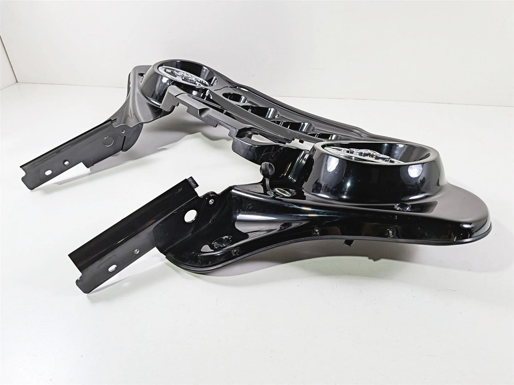 2014 Harley Touring FLHTK Electra Glide Inner Front Nose Fairing 57000064DH - Image 9