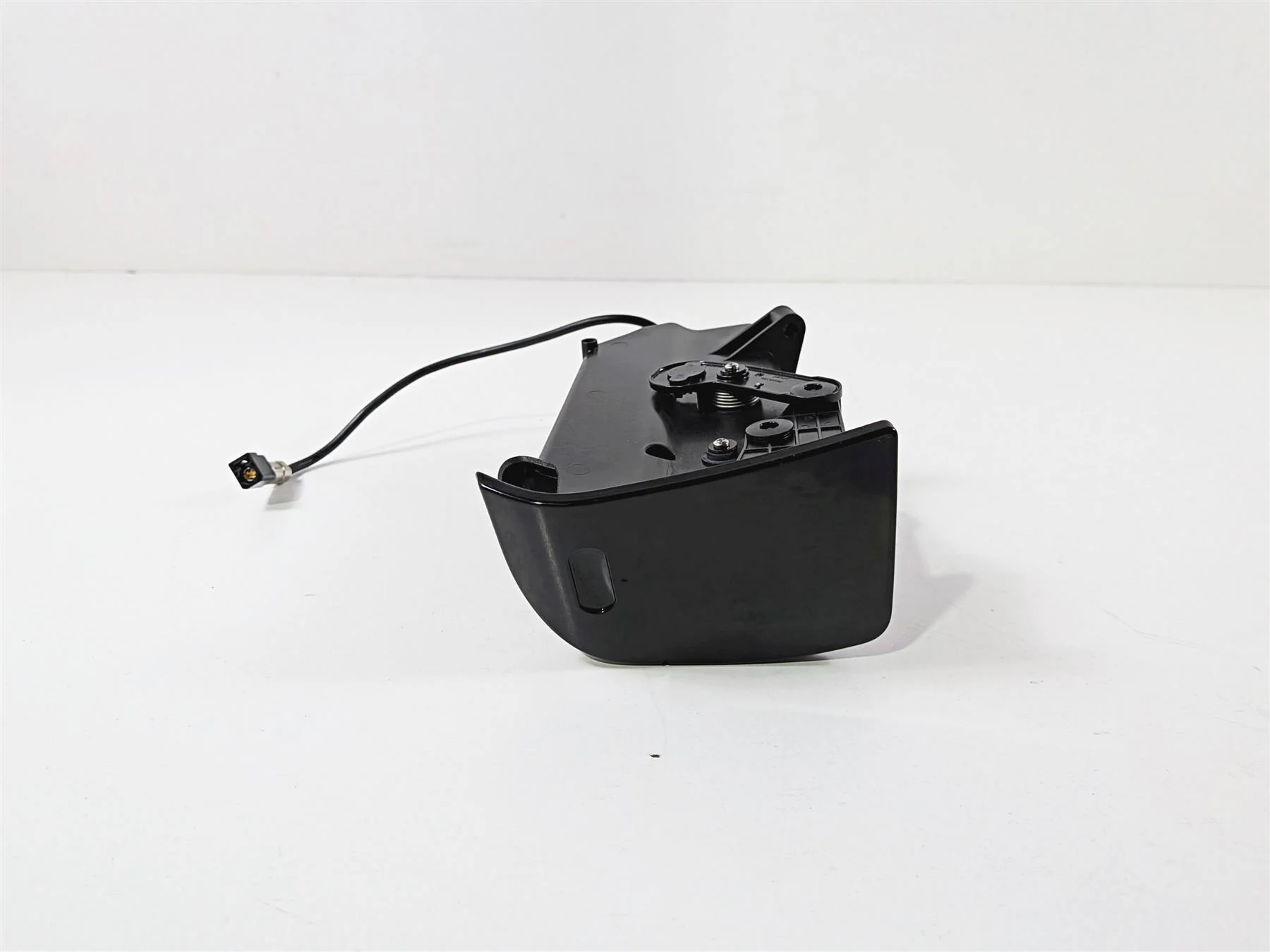 2014 Harley Touring FLHTK Electra Glide Media Phone Compartment Box 76000117 - Image 3