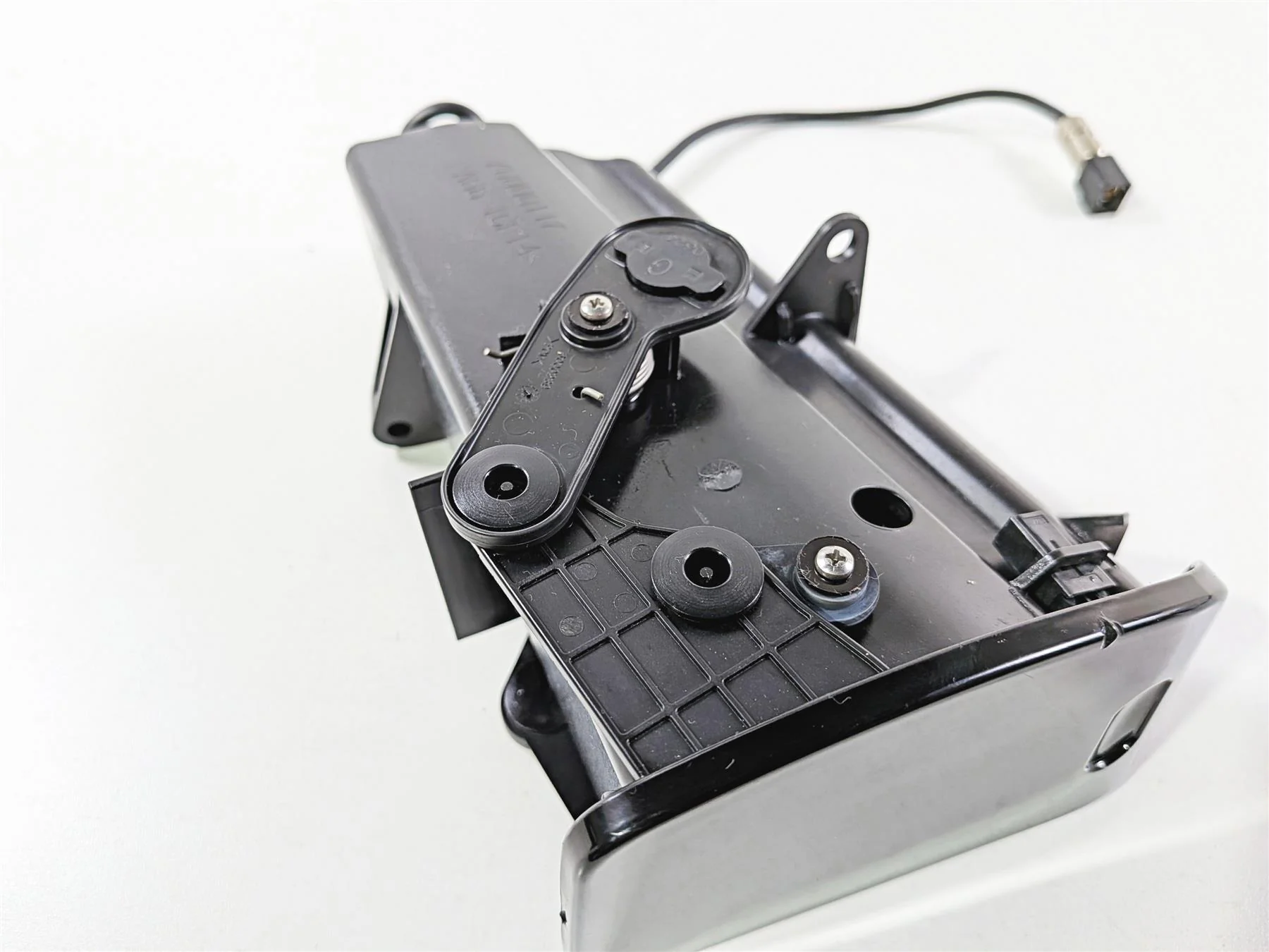 2014 Harley Touring FLHTK Electra Glide Media Phone Compartment Box 76000117 - Image 9