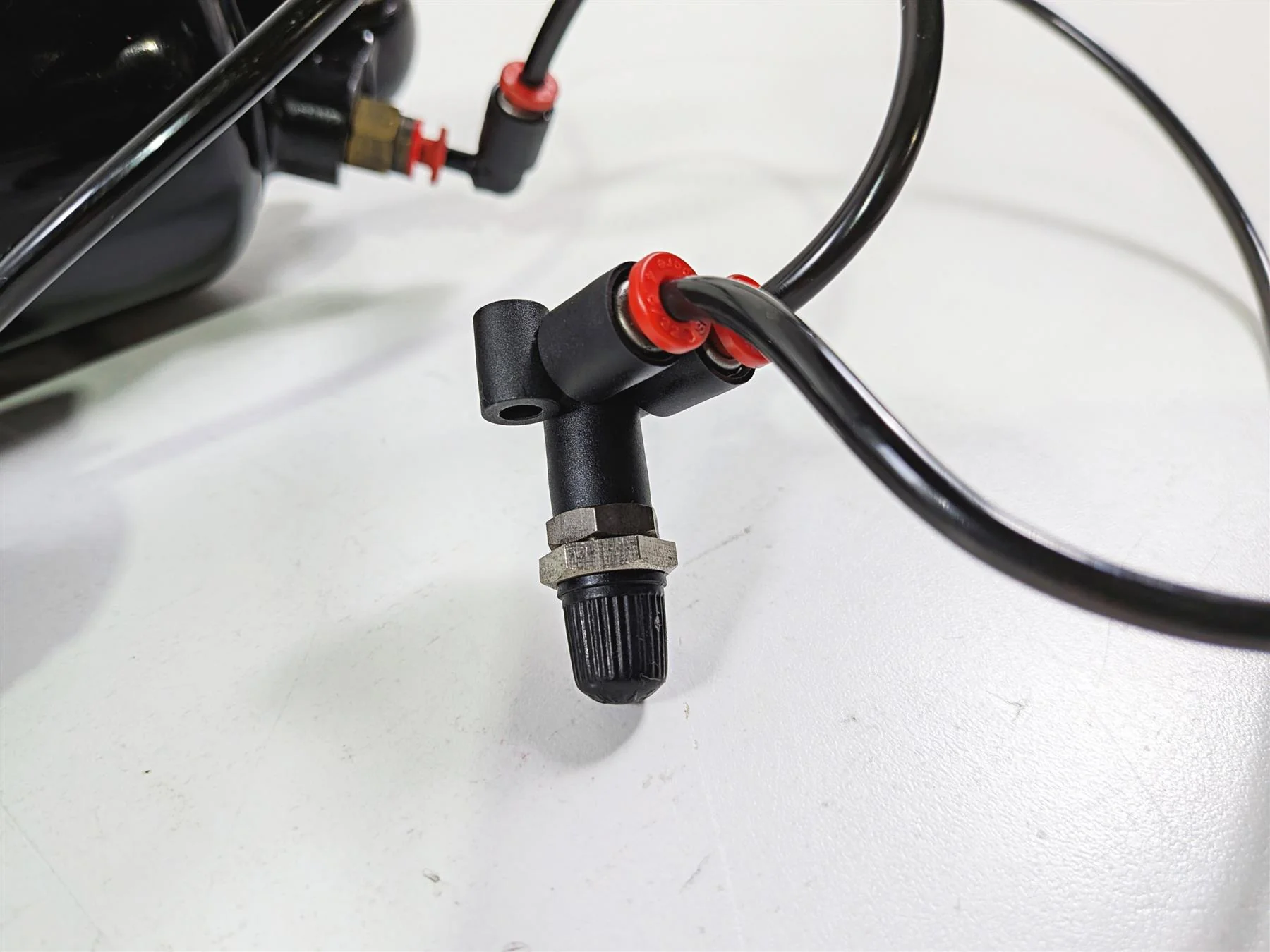 2014 Harley Touring FLHTK Electra Glide Rear Air Ride Shock Damper Set 54000036 - Image 9