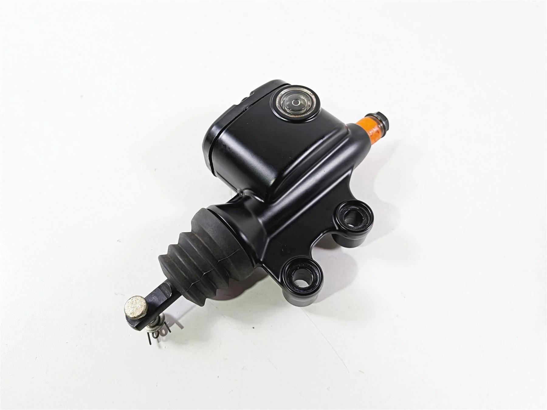 2014 Harley Touring FLHTK Electra Glide Rear Brake Master Cylinder 41700028A - Image 12