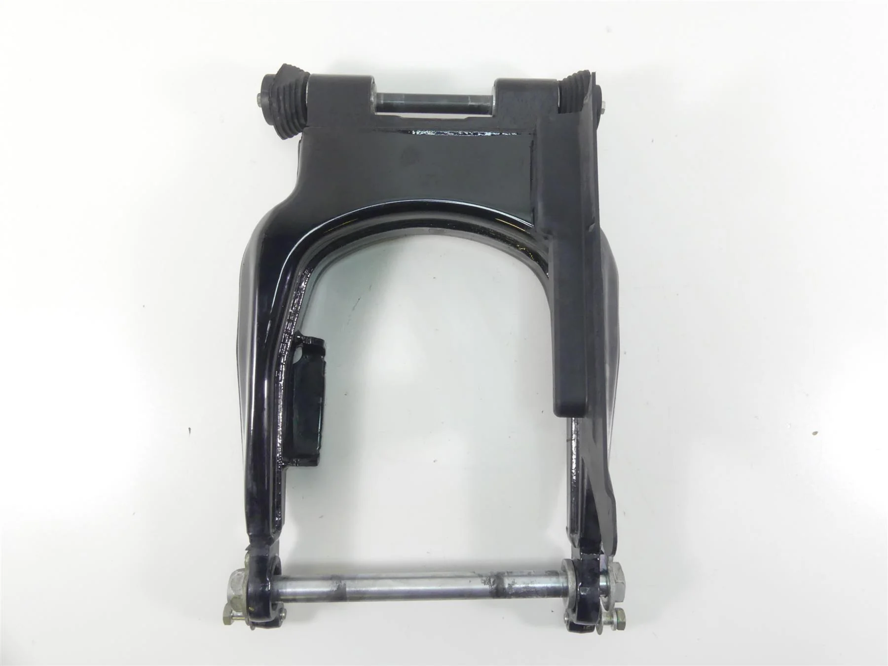 2014 Harley Touring FLHTK Electra Glide Rear Swingarm + Axle Set 47549-09A - Image 3