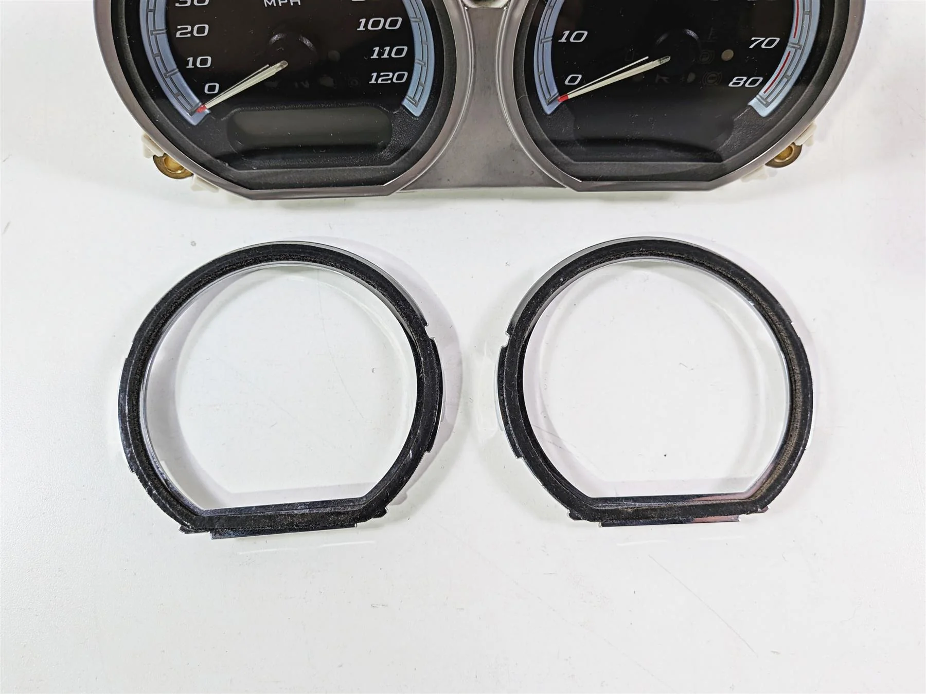 2014 Harley Touring FLHTK Electra Glide Speedometer Gauge Instr 21k 70900118 - Image 6