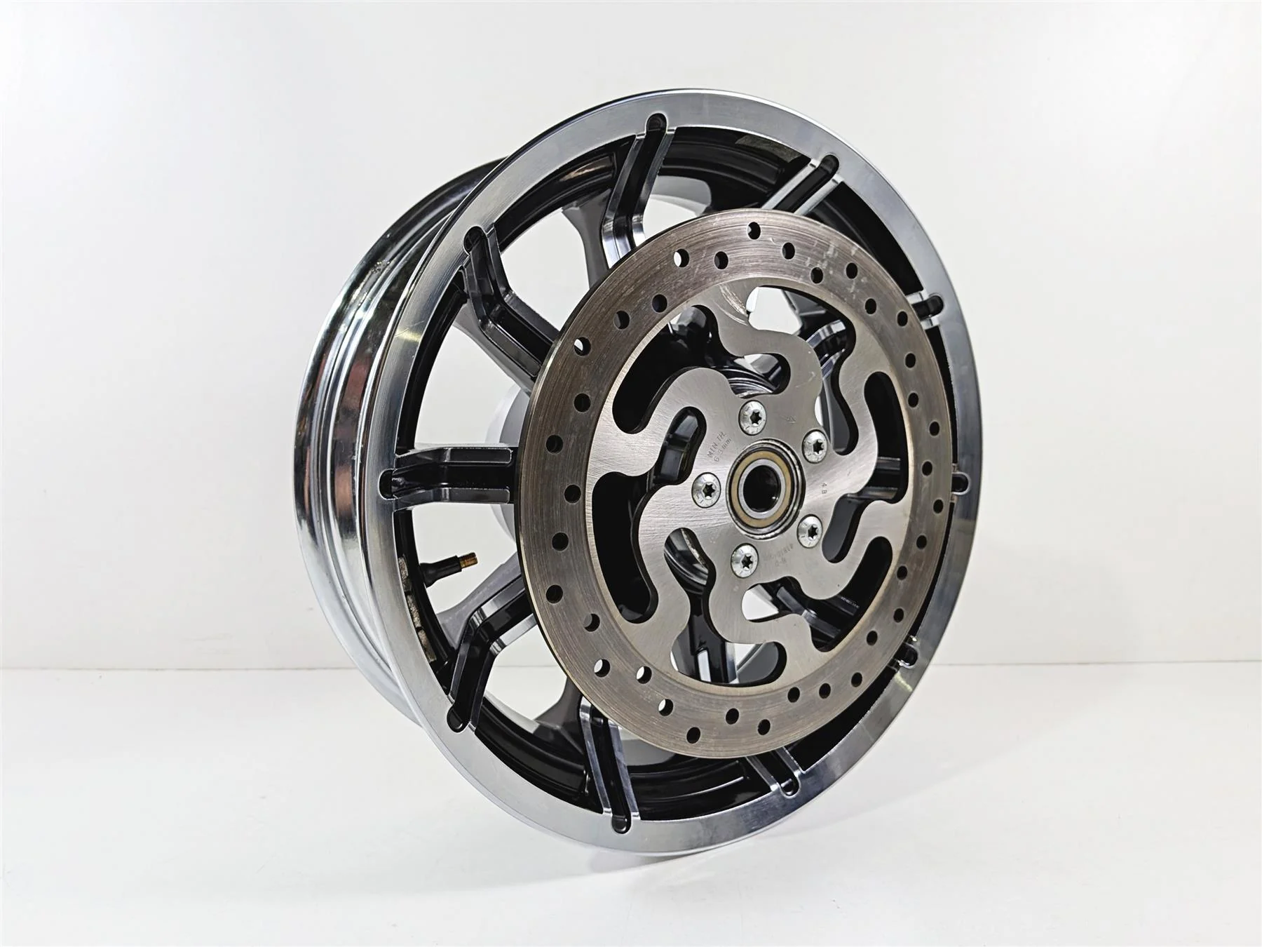 2014 Harley Touring FLHTK Electra Glide Straight 16x5 Rear Wheel 10 Sp 40900391 - Image 10