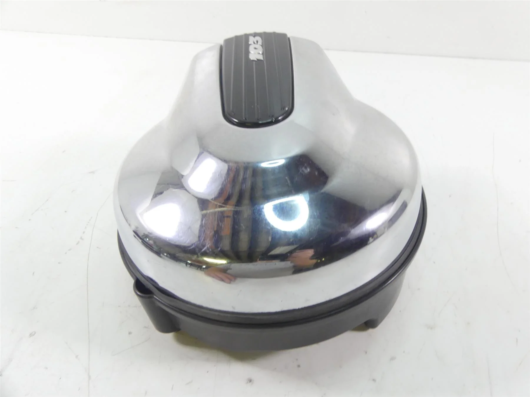 2014 Harley Touring FLHX Street Glide Air Cleaner Filter Breather Box 29000033 - Image 5