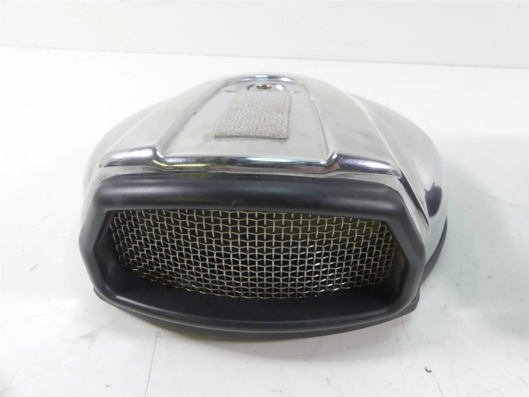 2014 Harley Touring FLHX Street Glide Air Cleaner Filter Breather Box 29000033 - Image 6