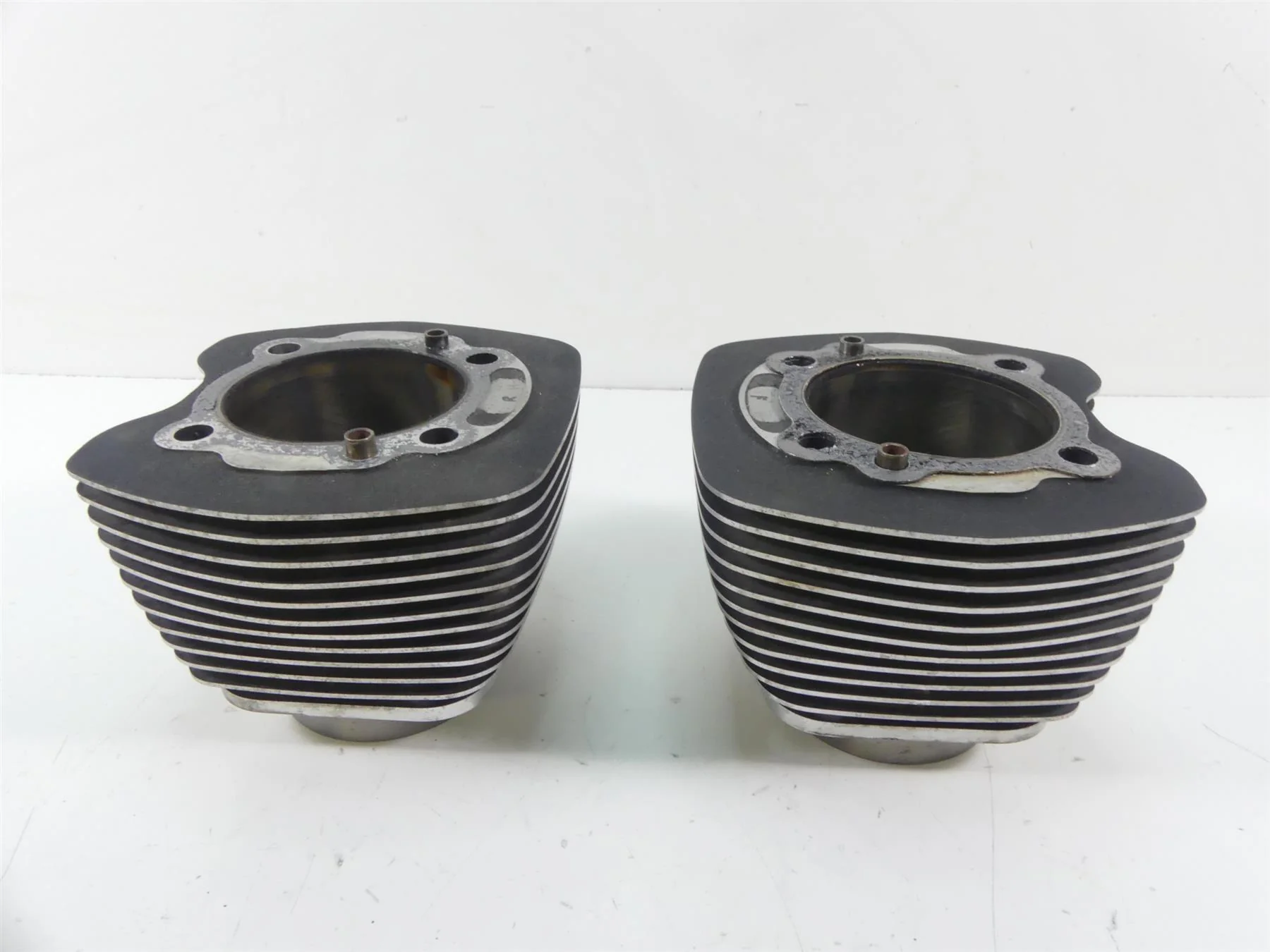2014 Harley Touring FLHX Street Glide Cylinder Jug & Piston Set 103 -9K 16547-99 - Image 4