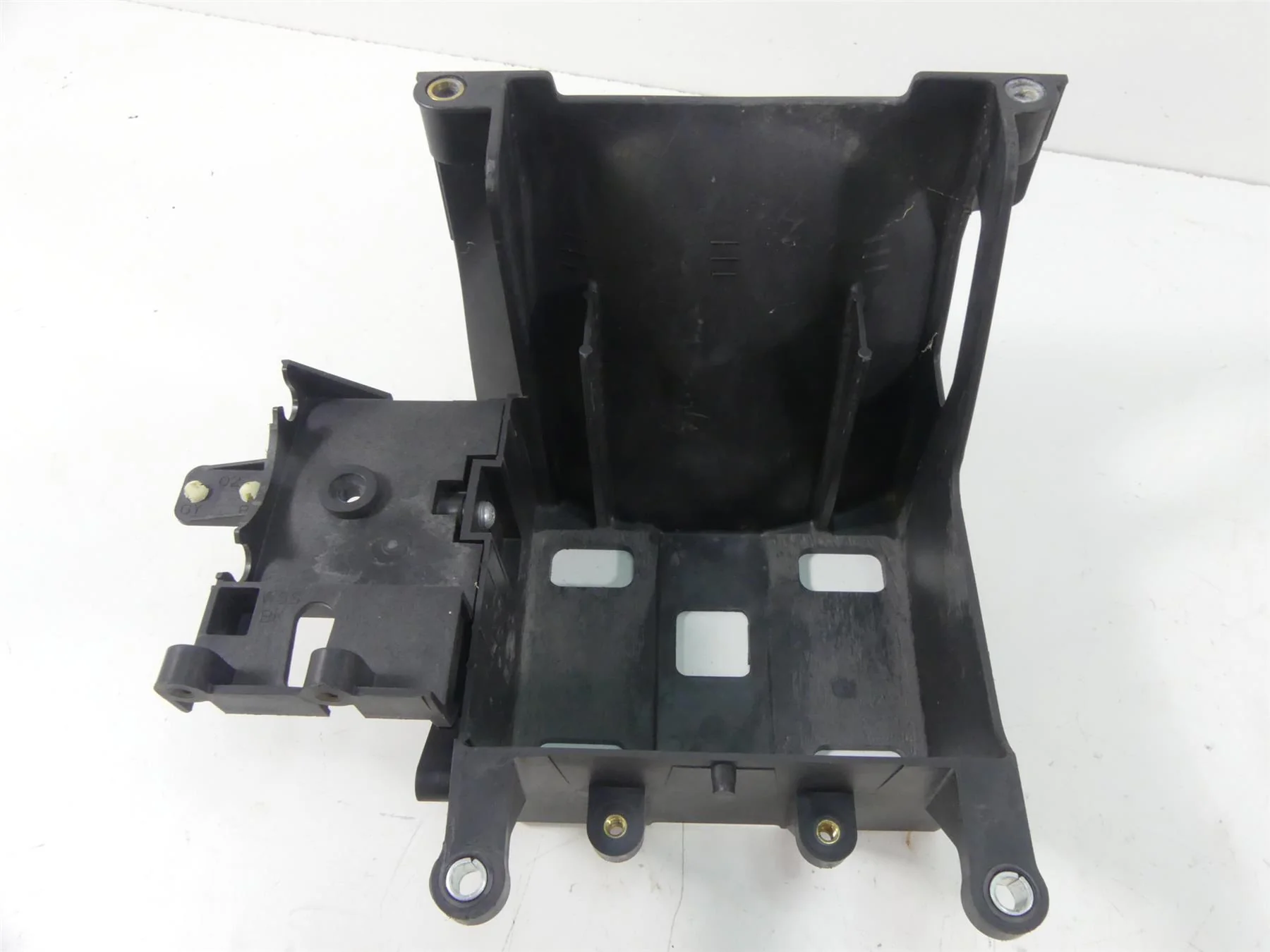 2014 Harley Touring FLHX Street Glide Electrical Battery Holder Set 66000010 - Image 2