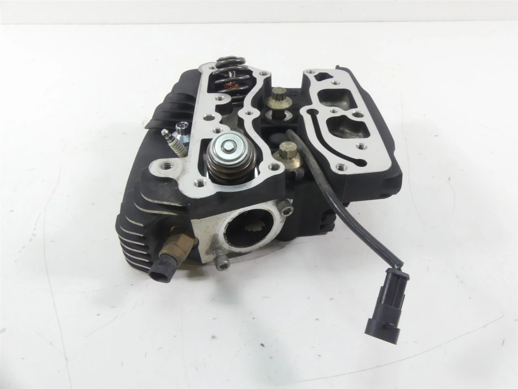 2014 Harley Touring FLHX Street Glide Front 103ci Cylinder Head - Read 17192-06 - Image 3