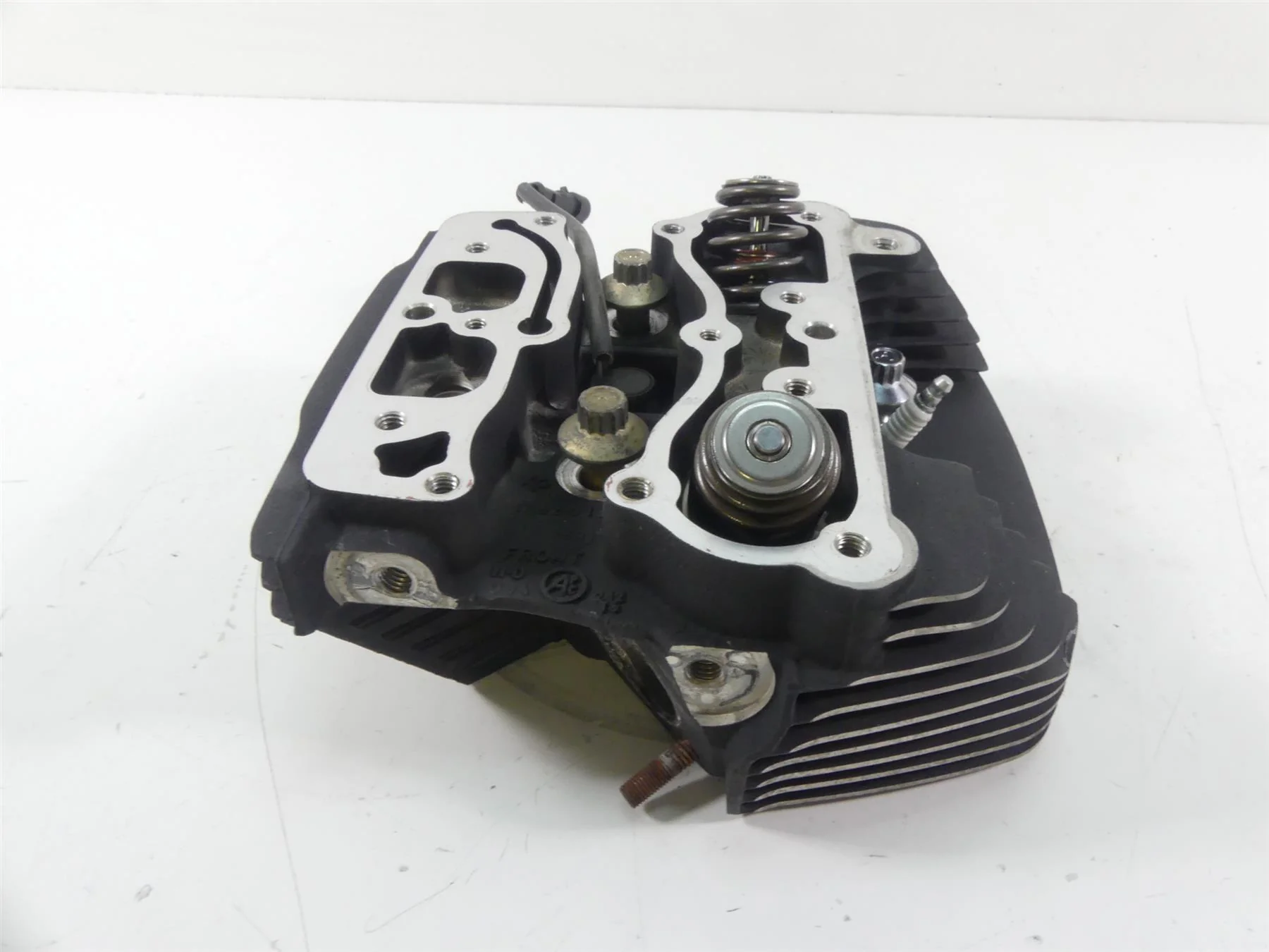 2014 Harley Touring FLHX Street Glide Front 103ci Cylinder Head - Read 17192-06 - Image 5