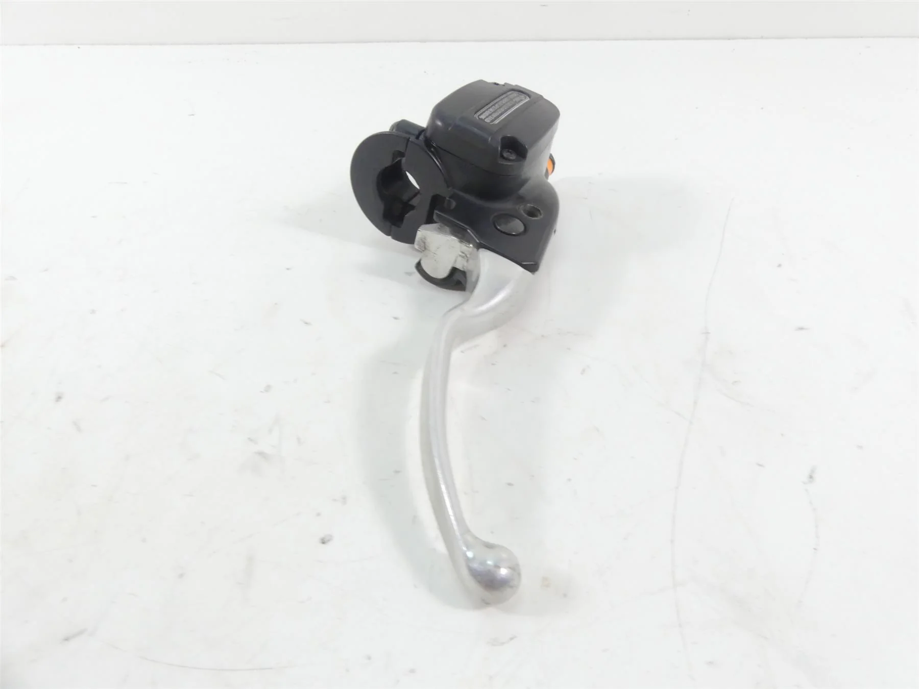 2014 Harley Touring FLHX Street Glide Front Brake Master Cylinder 44551-08F - Image 4
